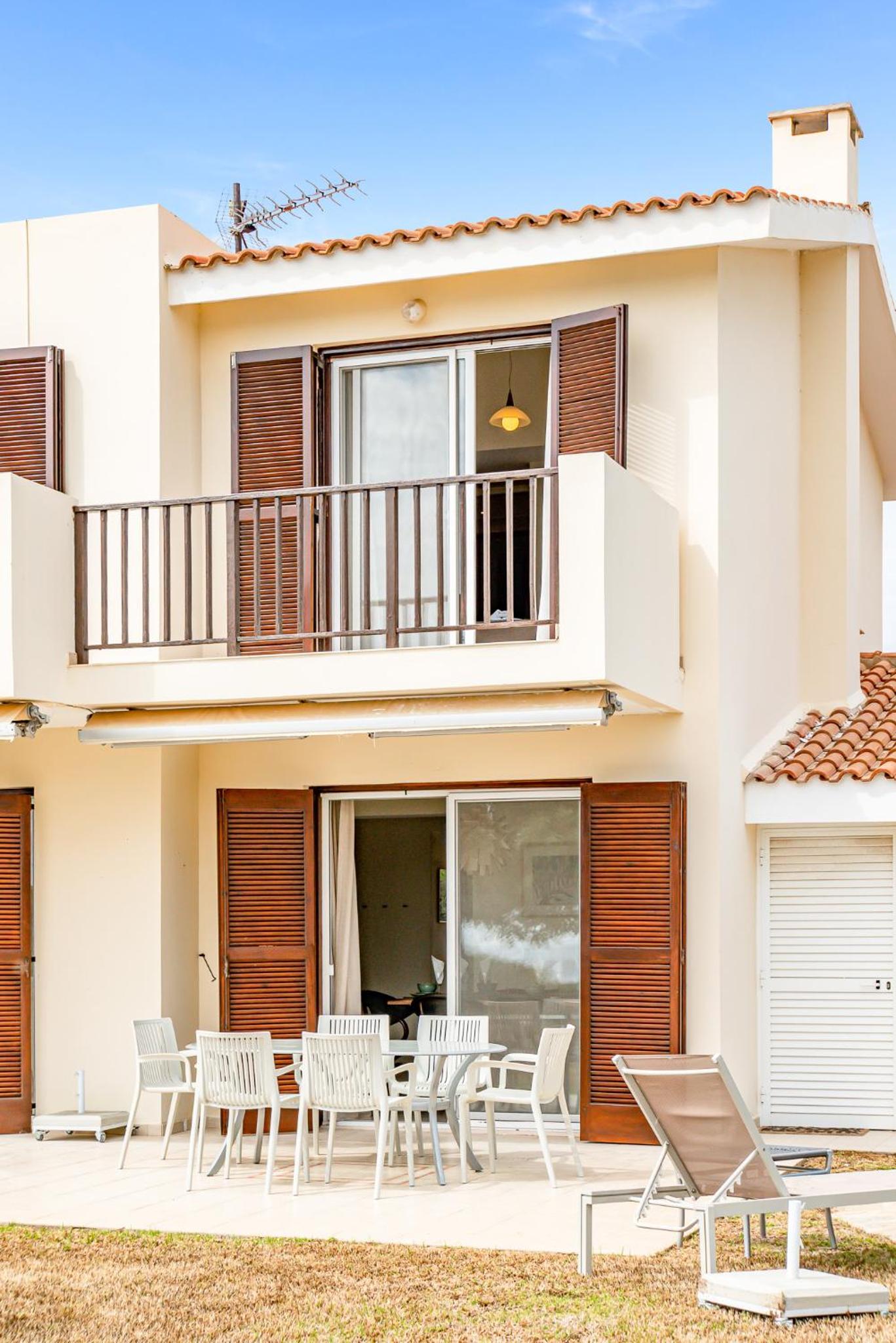 Villa Demiana by Ezoria Villas