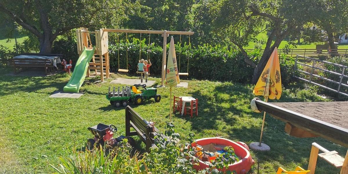 Ferienwohnung Marienkäfer Rückzugsort inmitten der Natur mit Bergblick