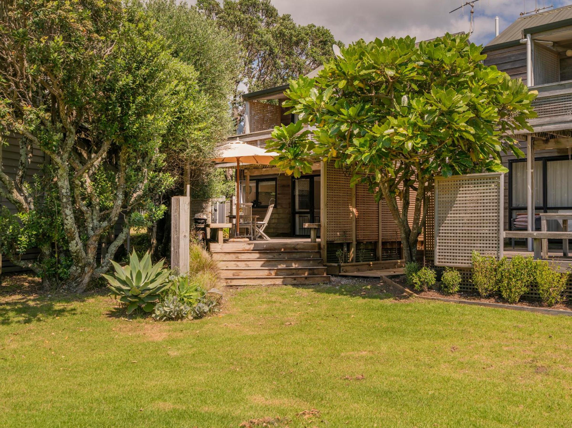 Beach Road Beauty - Pauanui Holiday Home view 2