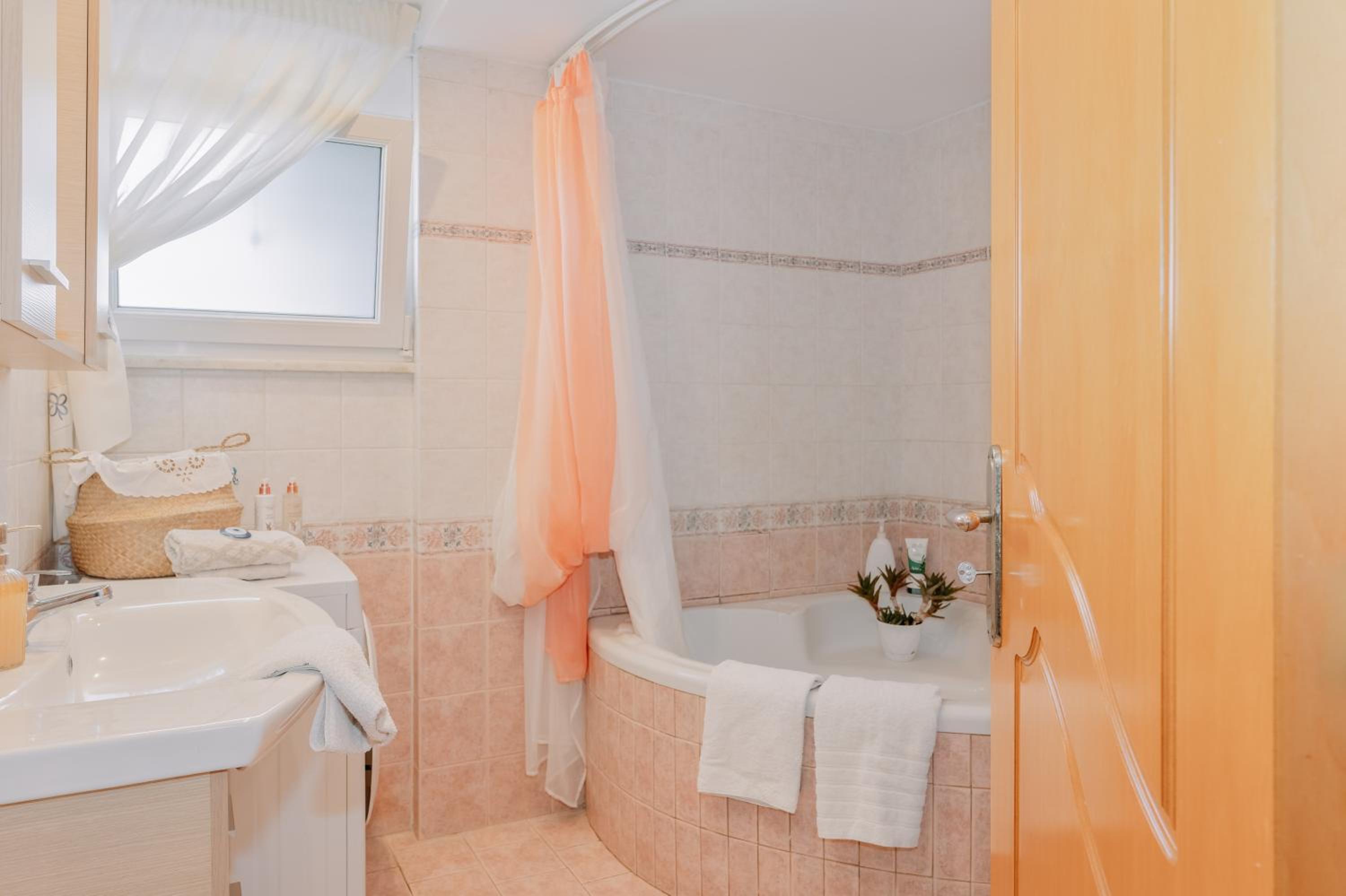 Propodes Luxury Villa