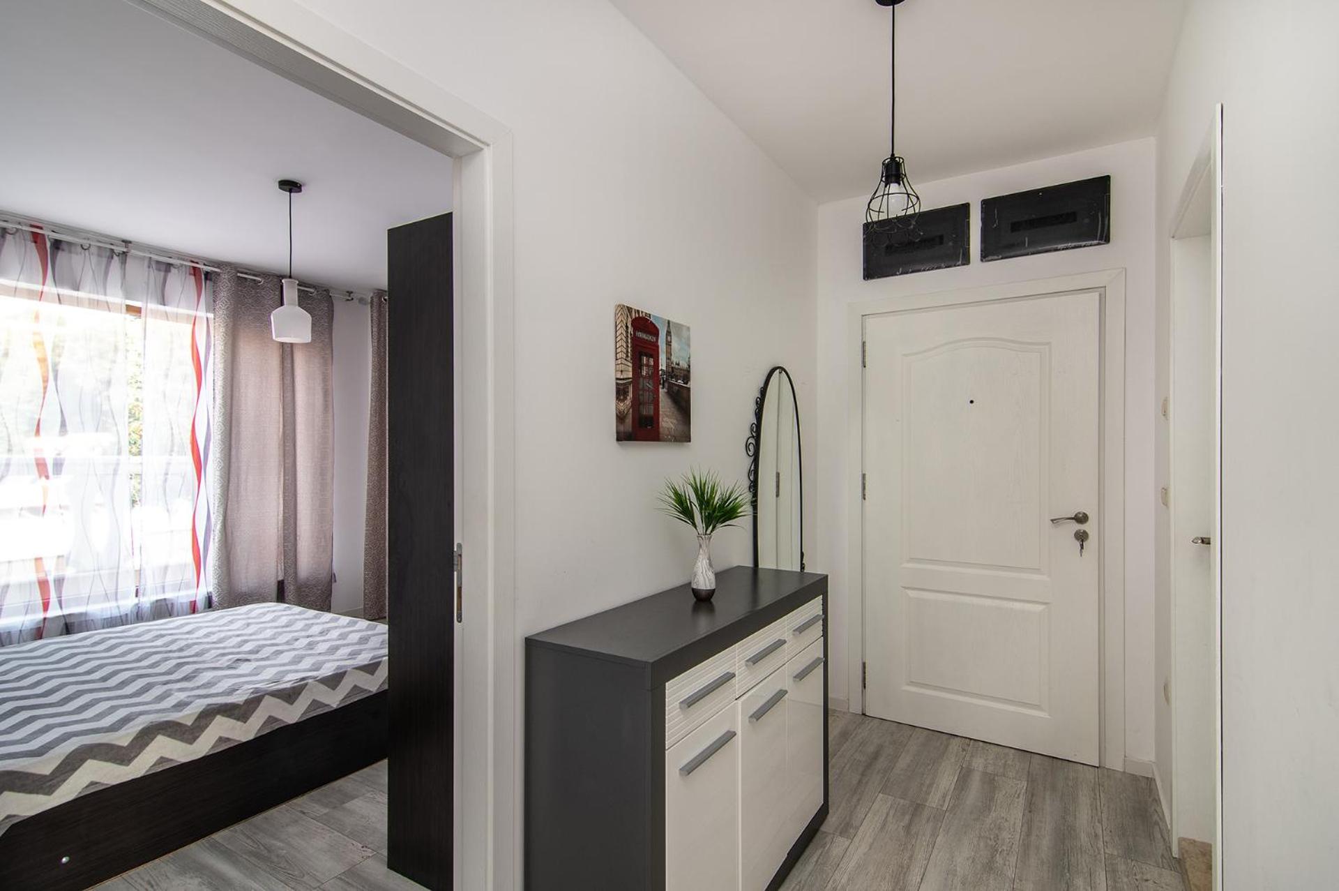 La Mer flat 9 parking and beach access
