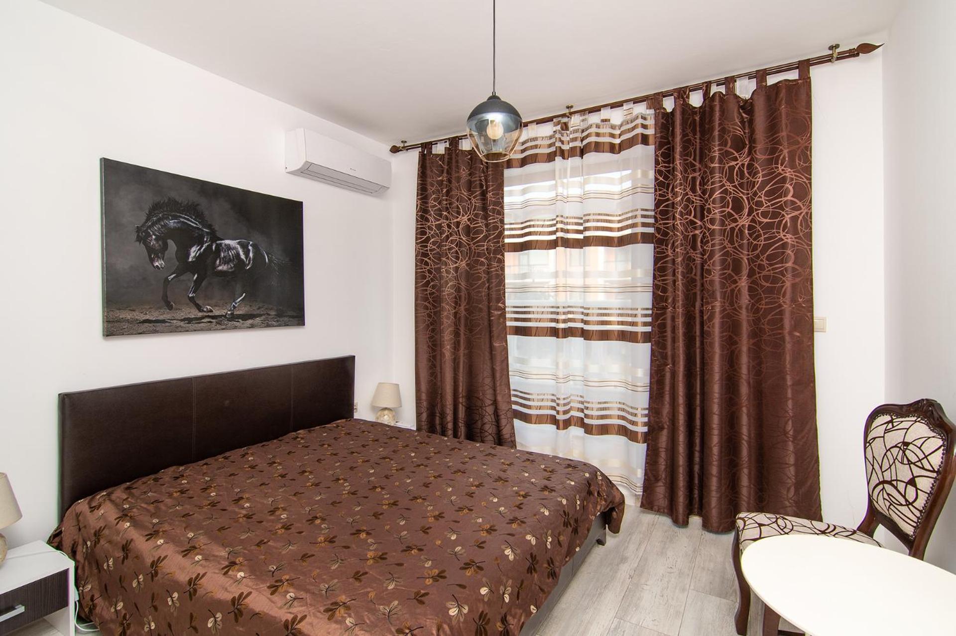 La Mer flat 9 parking and beach access