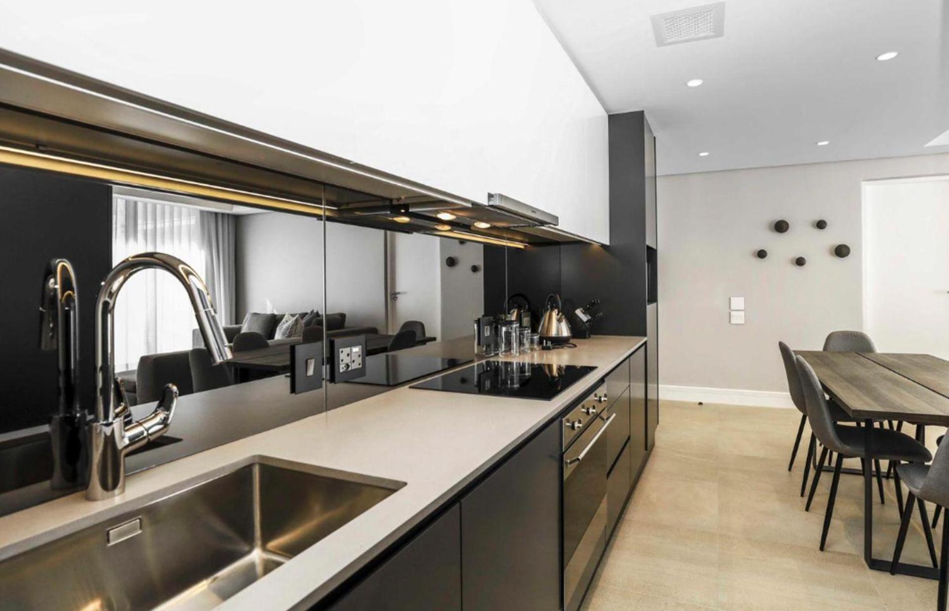 Johannesburg Vacations - Remarkable 2-Bed Apartment in Johannesburg - Property Image 7