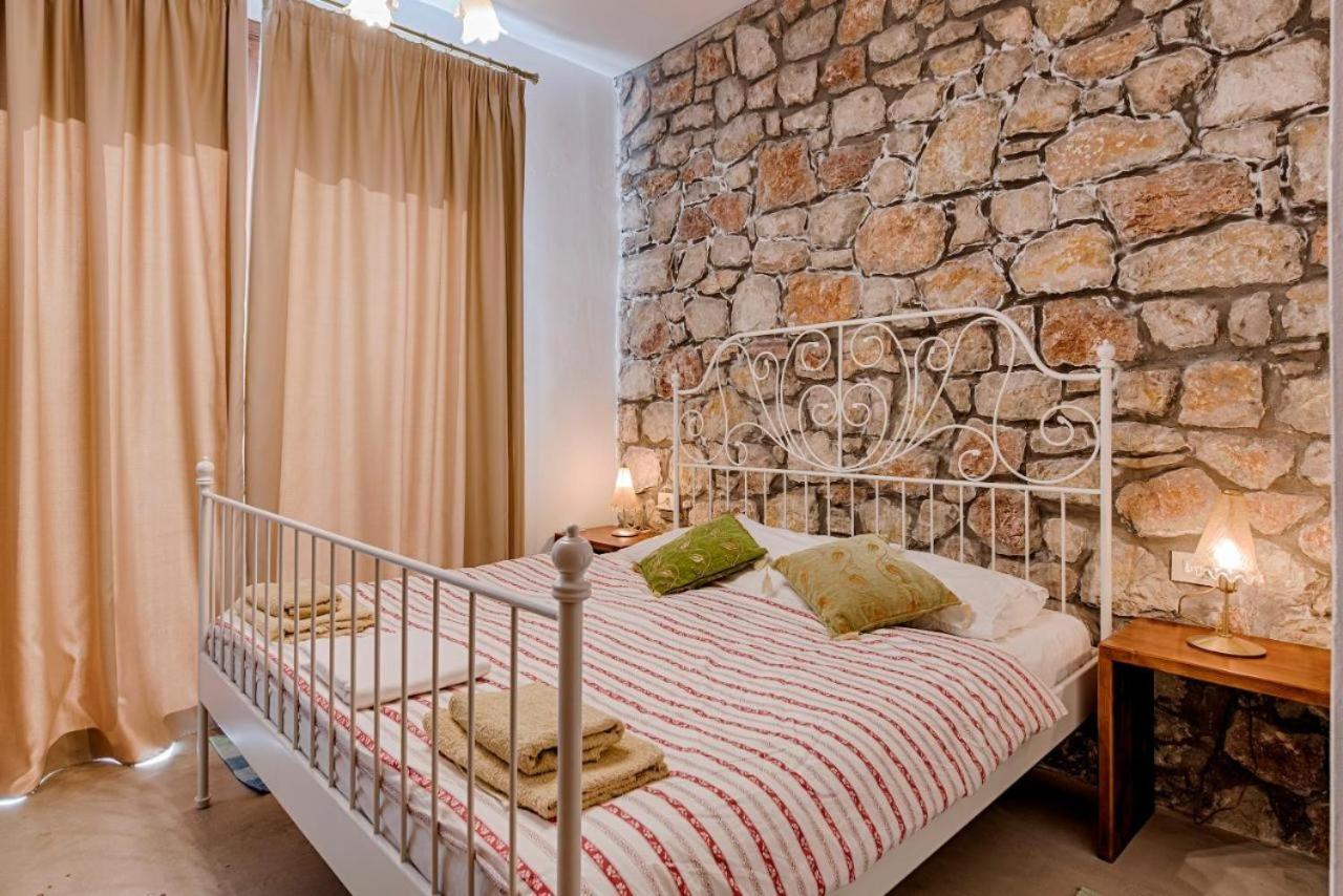 Salagro Seaview Villas Salakos