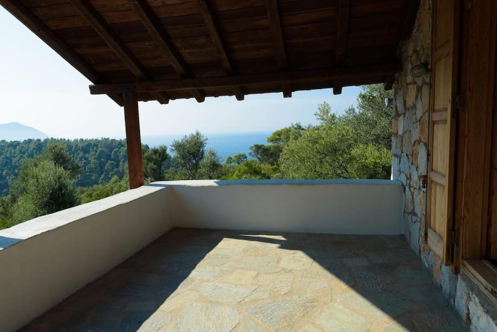 Chalet on a green beachy village! view 5
