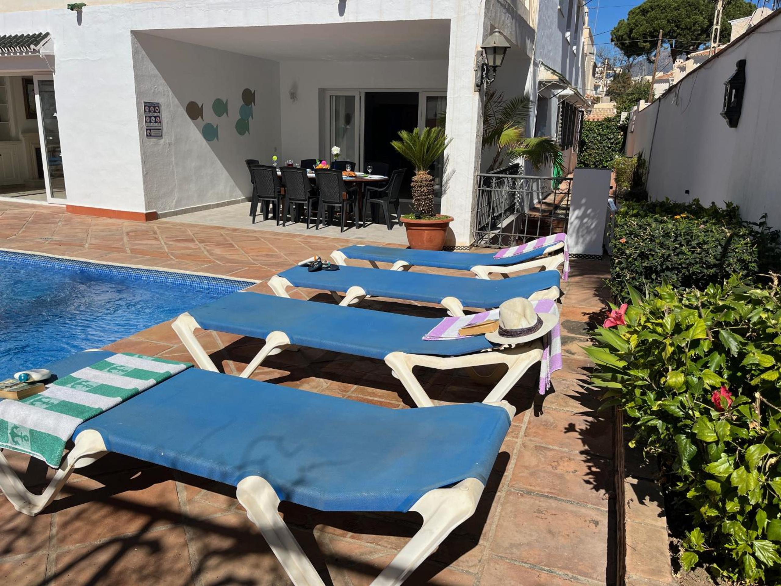 Nerja Paradise Rentals - Villa Almassora view 3