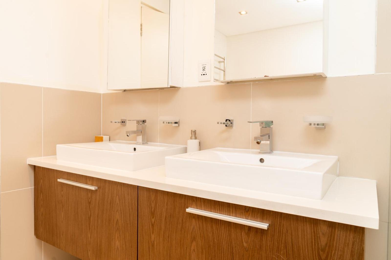 Modern Beachfront Eden on the Bay 210- 2 bedroom, 2 bathroom view 4