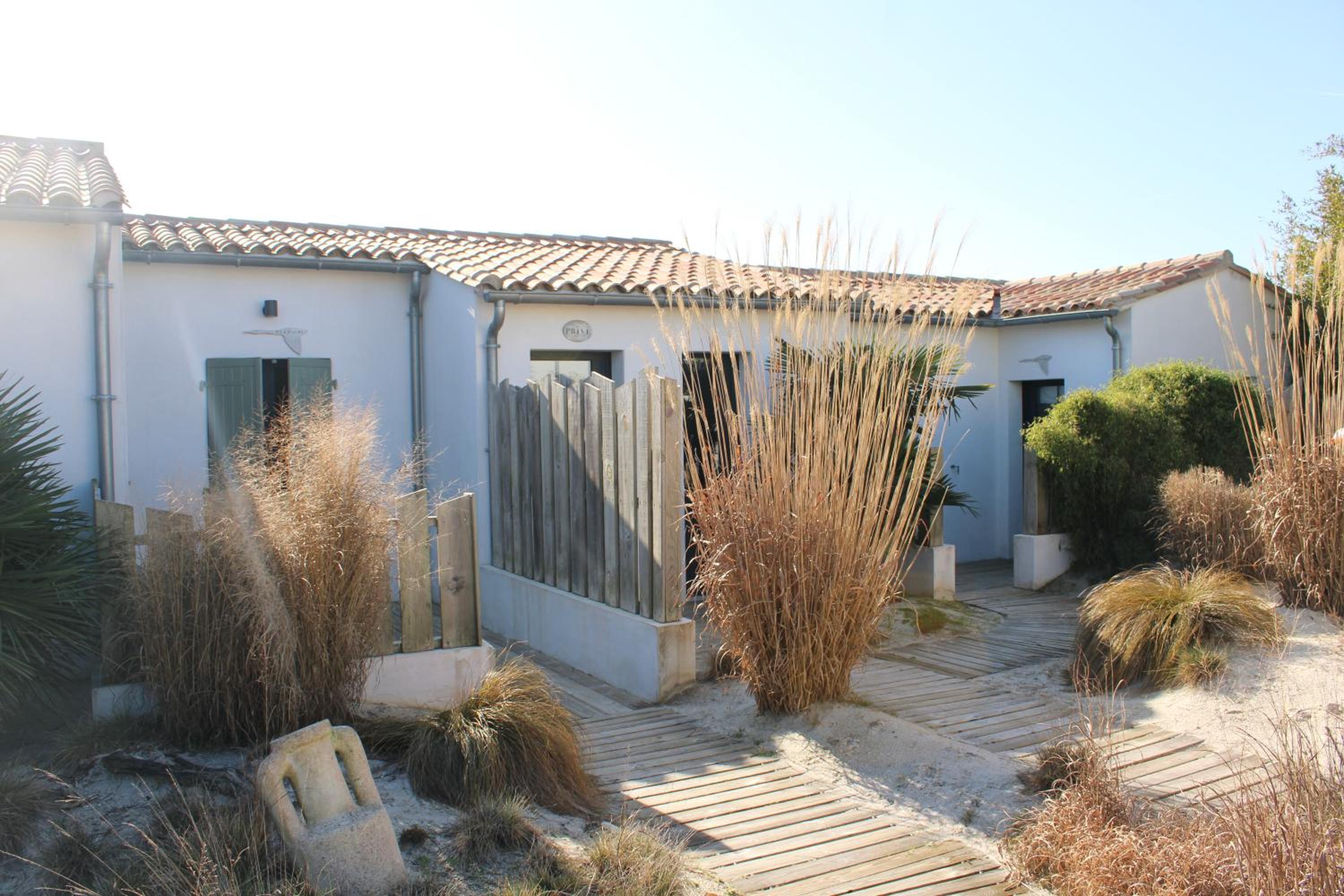 outdoor BBQ area