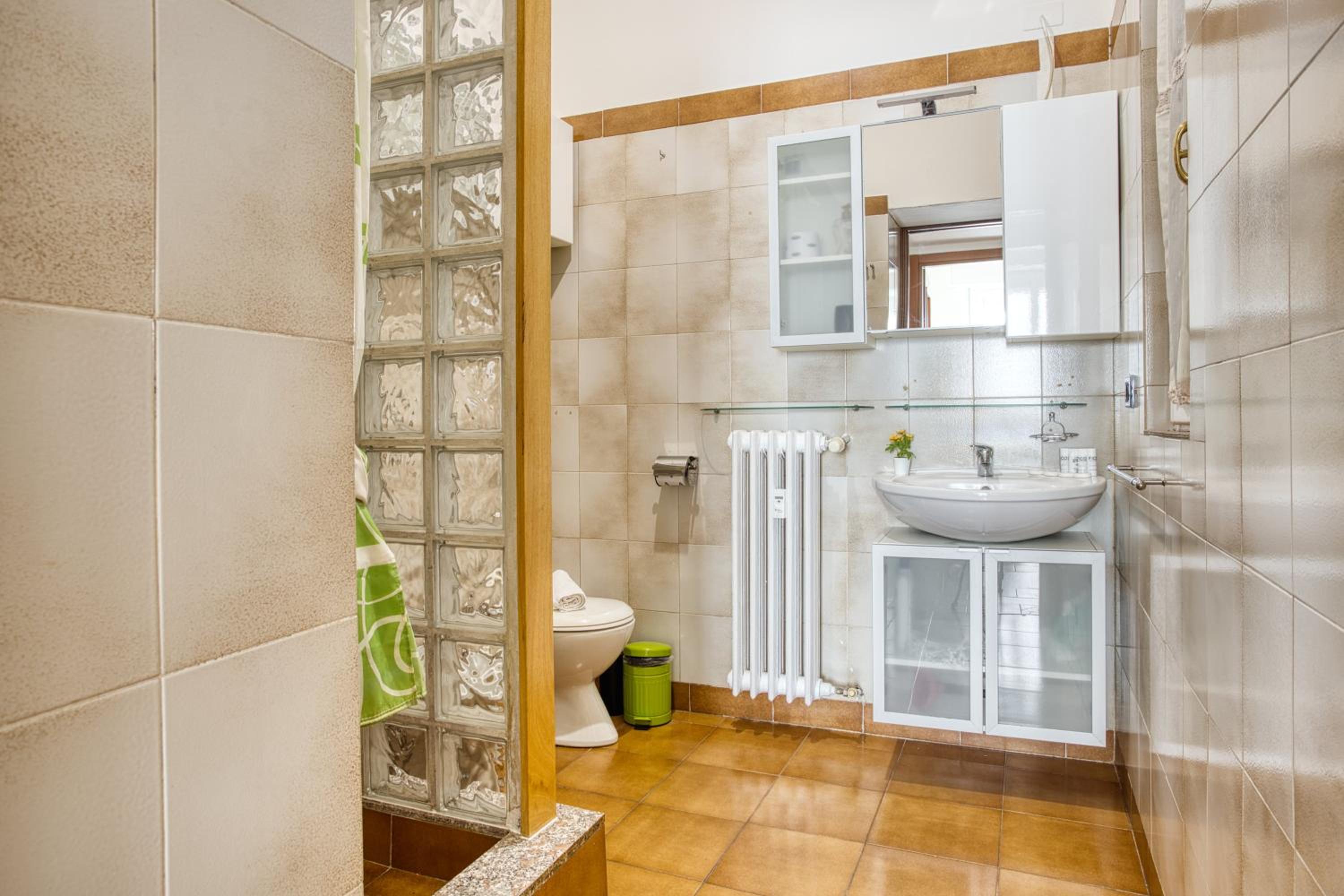 JOIVY Adorable 1 bed flat near centre