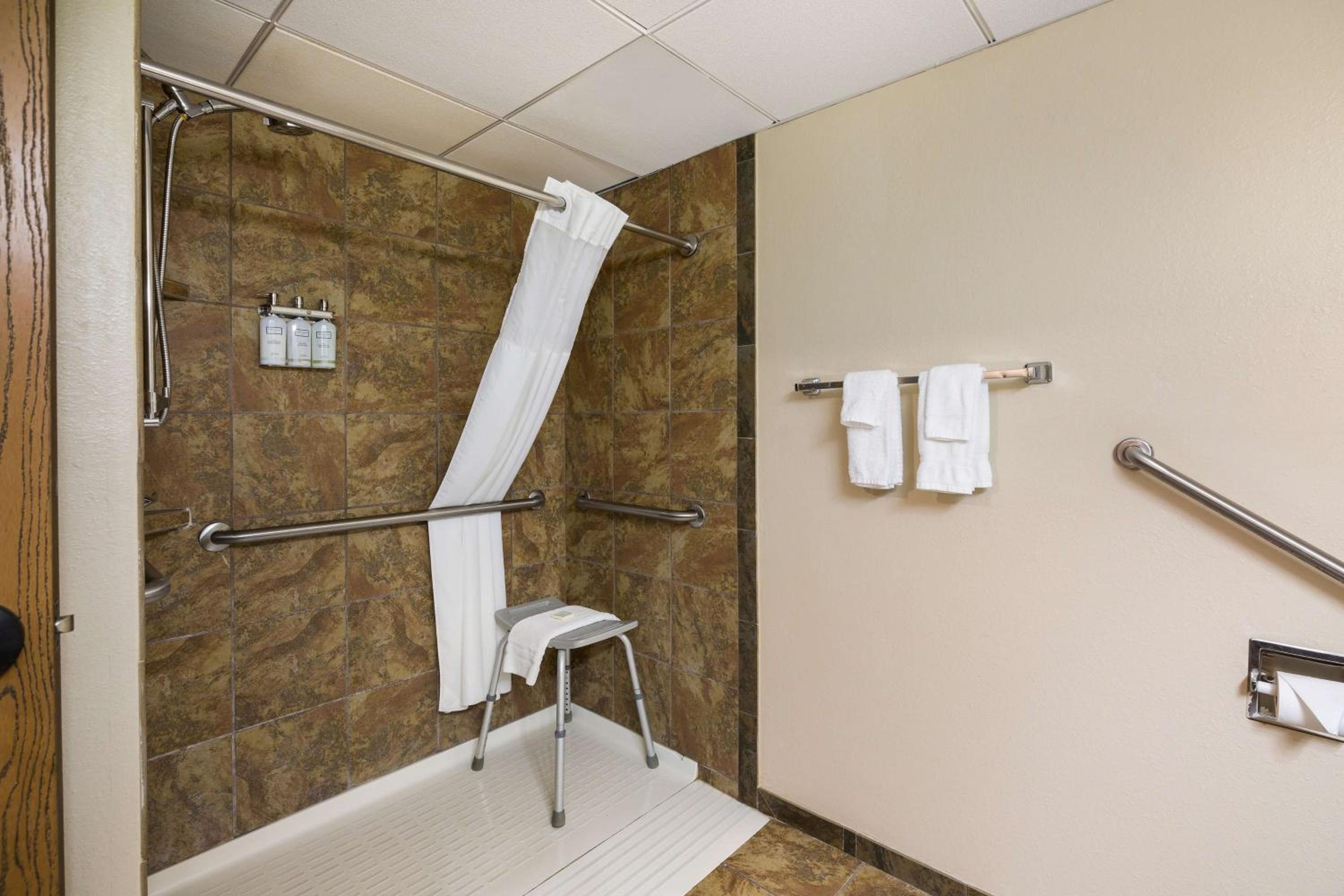 Minot Vacations - Revel Hotel Minot - SureStay Collection by Best Western - Property Image 44