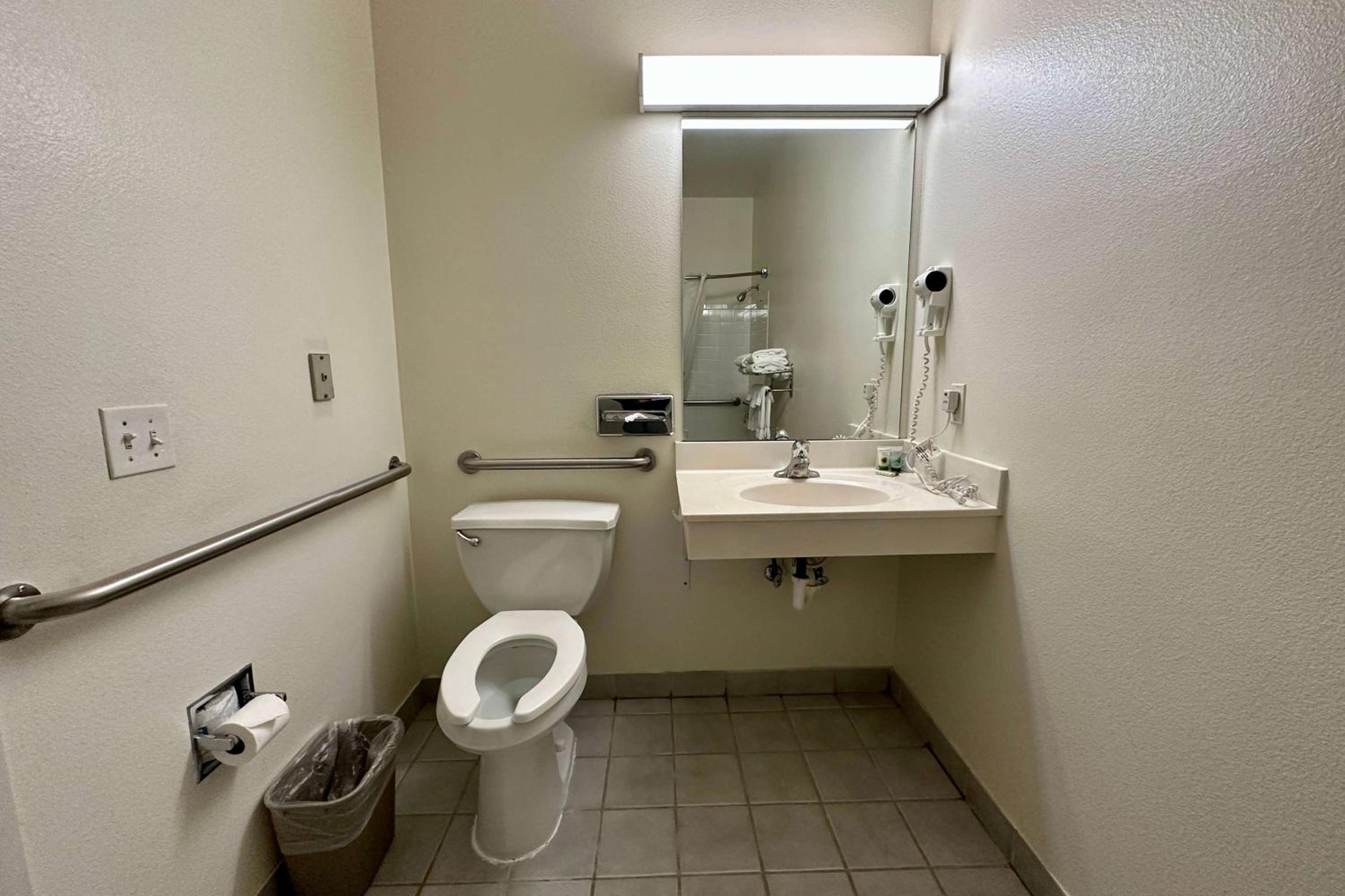 Wingate by Wyndham New Castle - Glenwood Springs - Property Image 11
