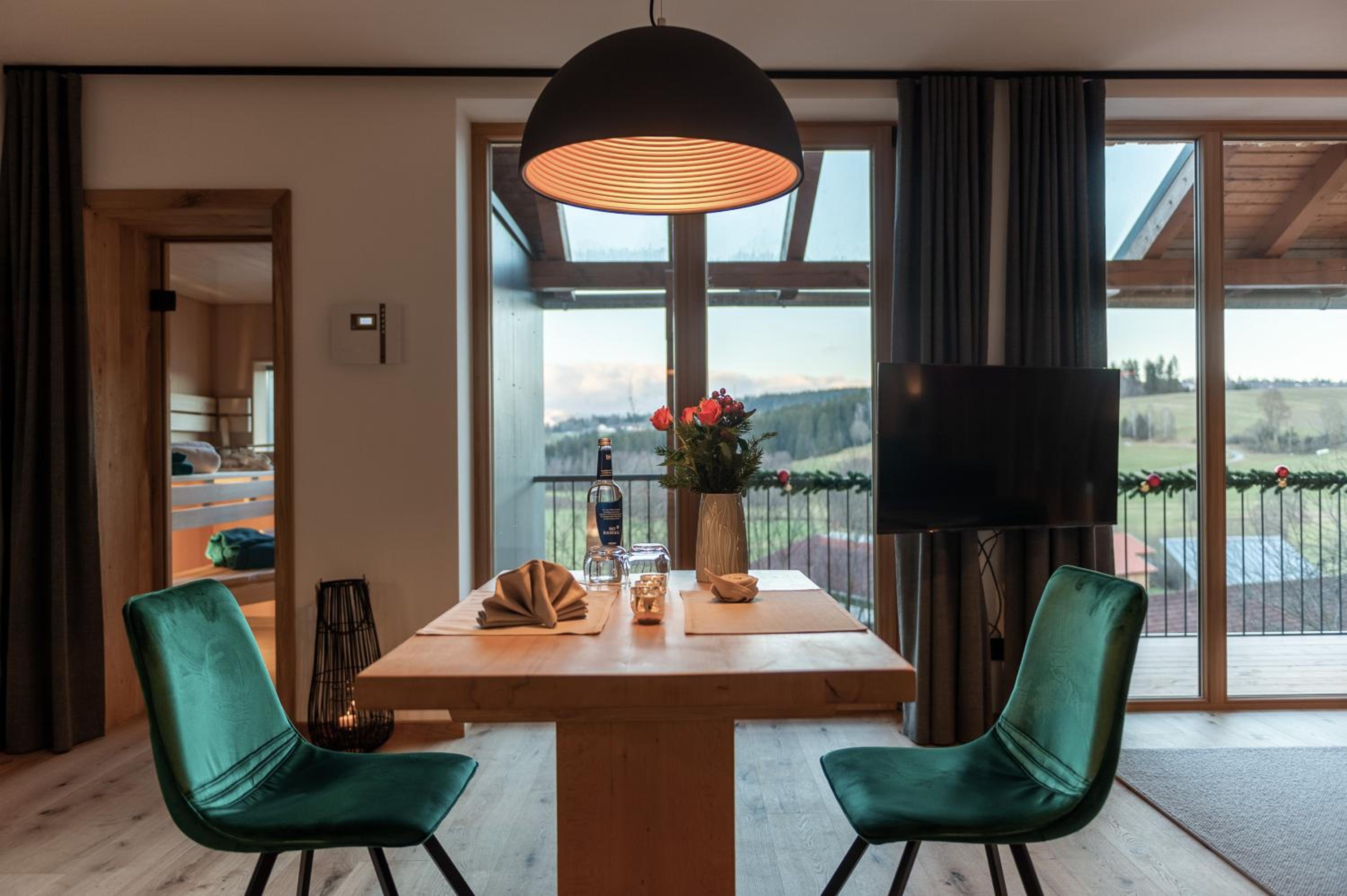 Forstgut - Premium Waldchalets und Lodge Suiten