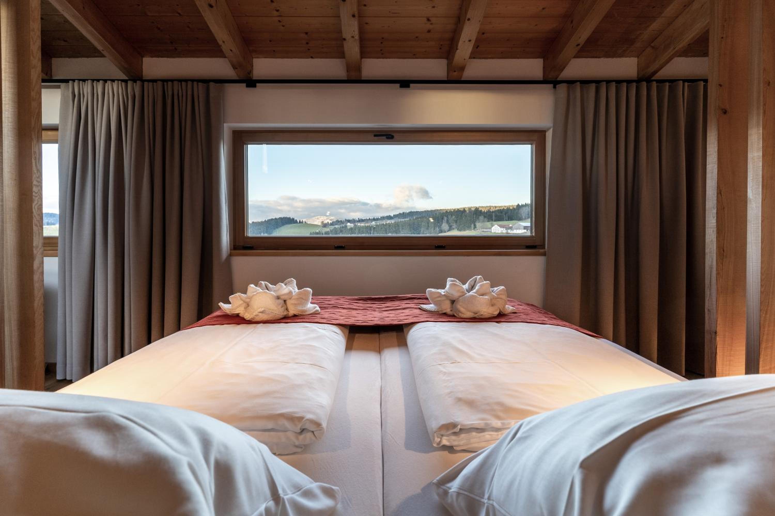 Forstgut - Premium Waldchalets und Lodge Suiten