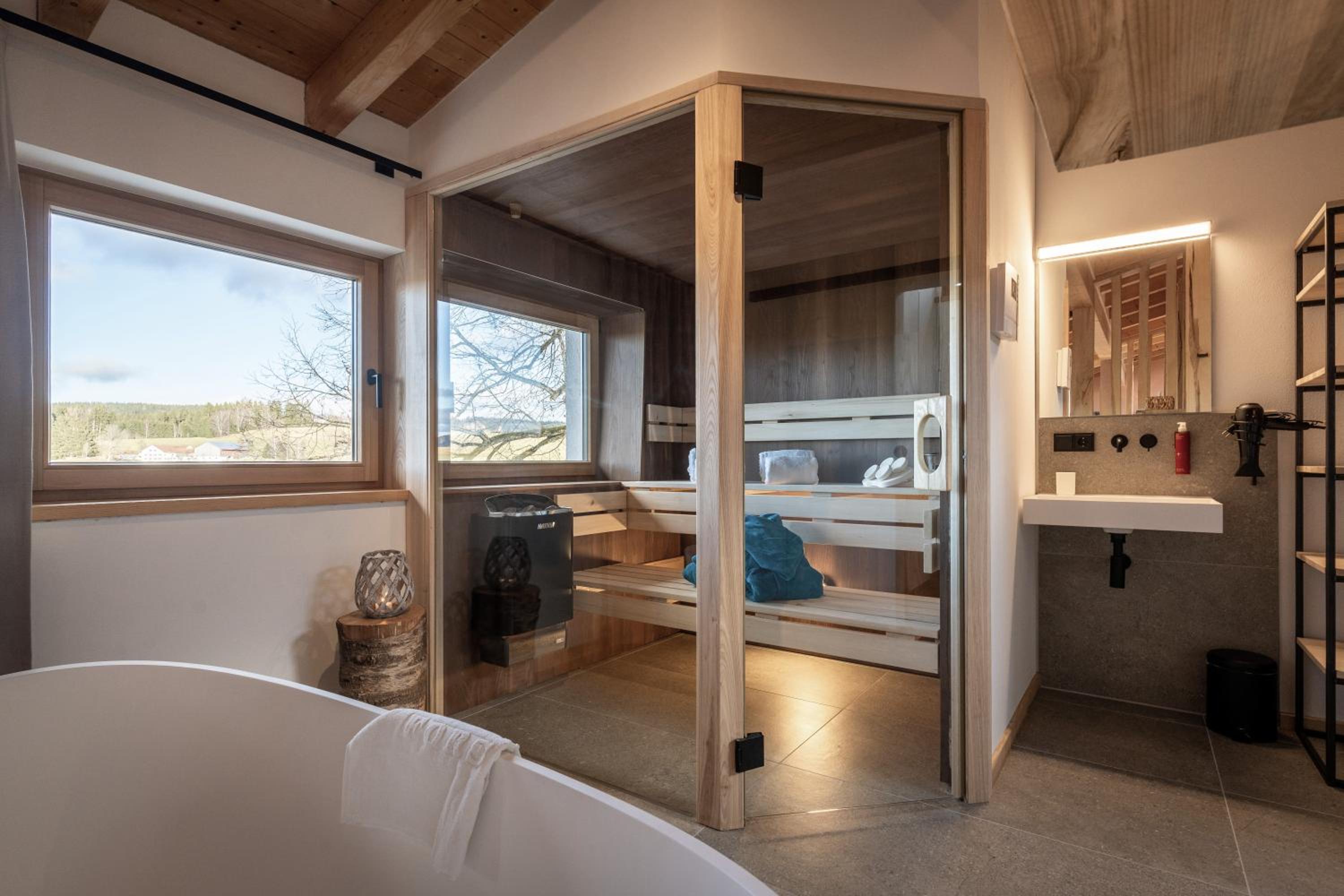 Forstgut - Premium Waldchalets und Lodge Suiten