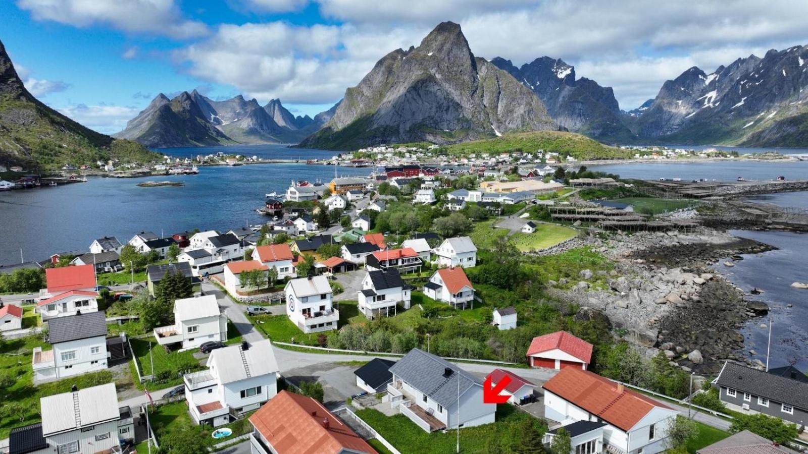 House in the heart of Lofoten with spectacular view