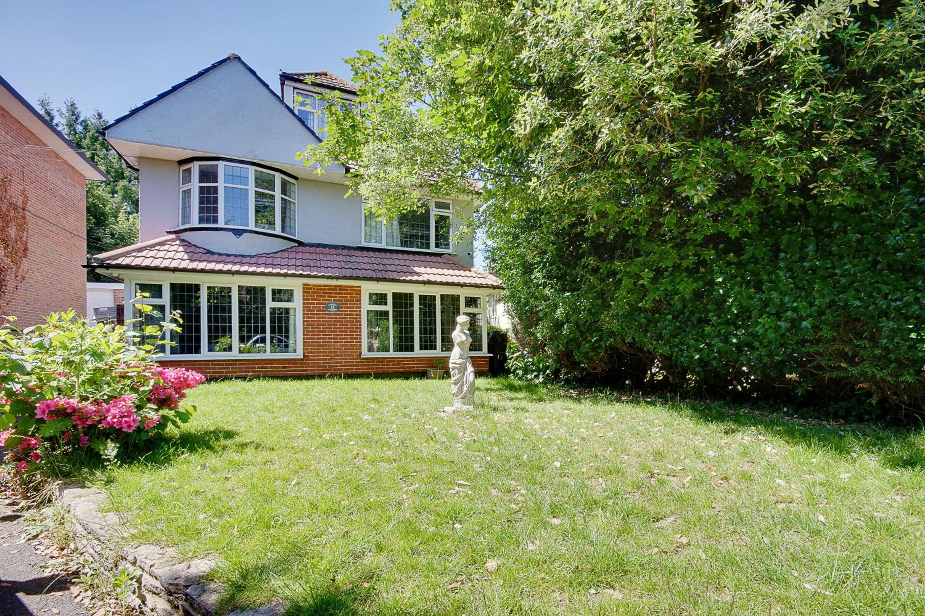 Hotel Cragside Villa With Hot Tub