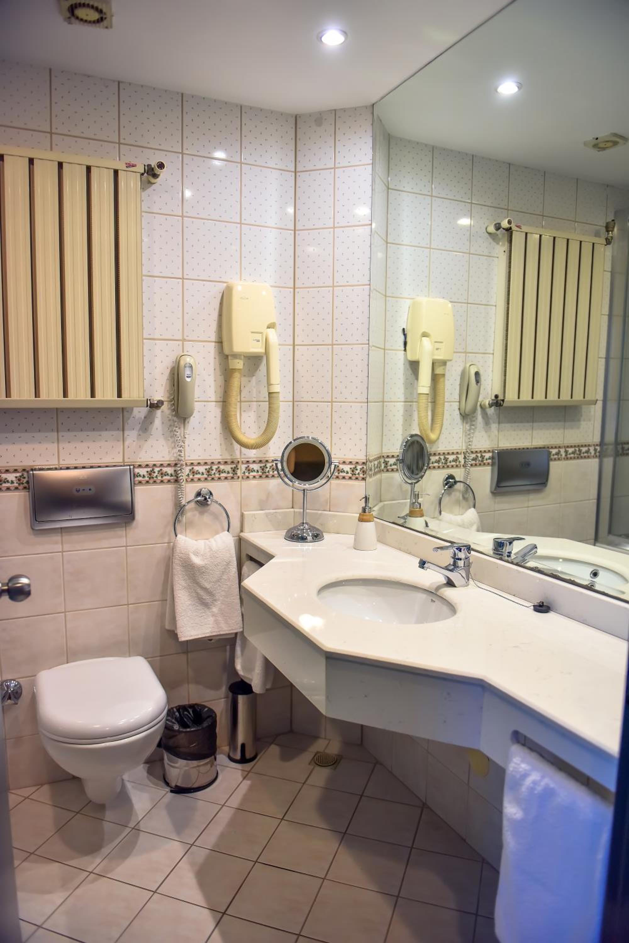 Denizatı Plus Otel - Image 36