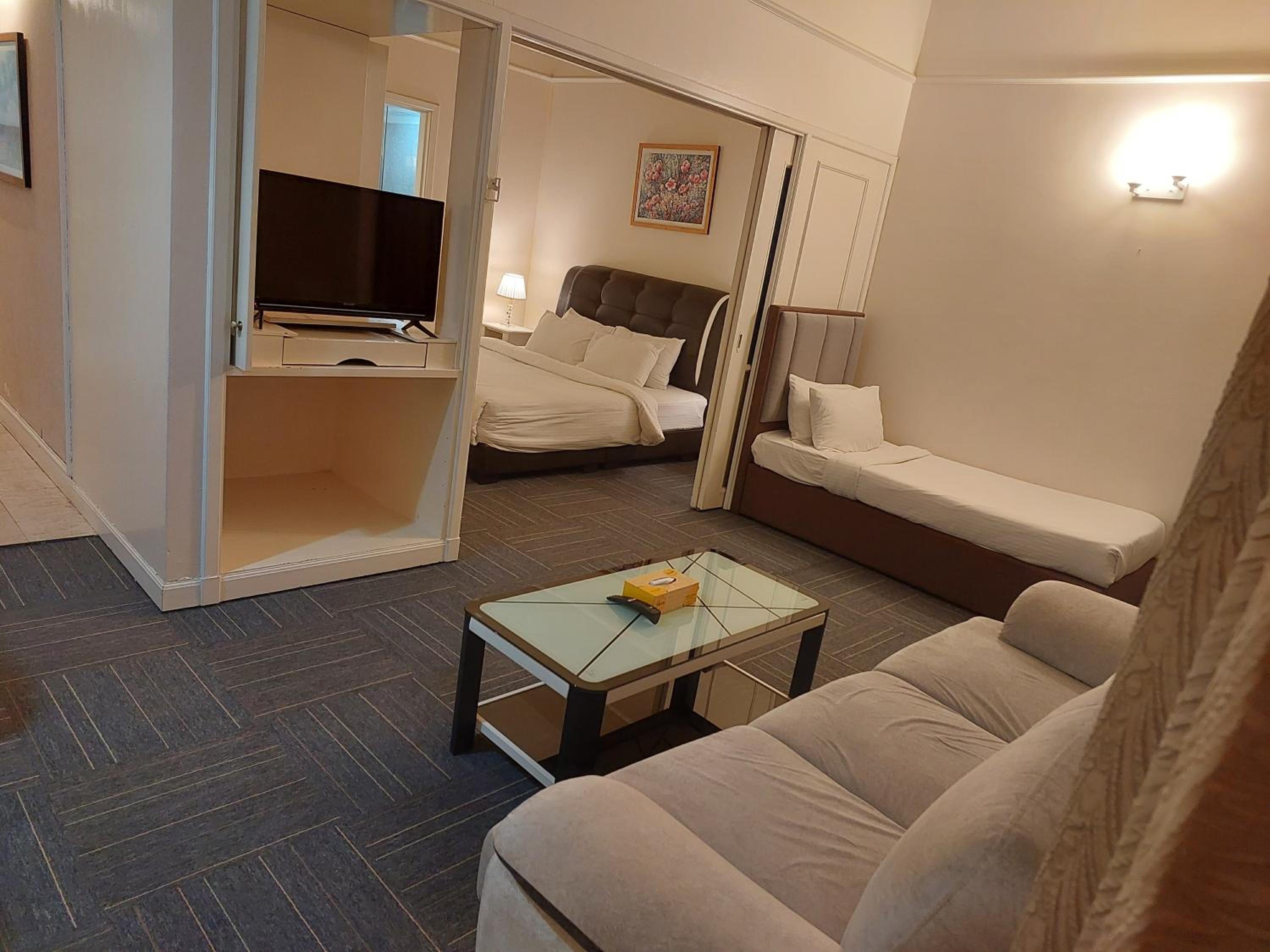 PERFECT HOME STAY at TIMES SQUARE