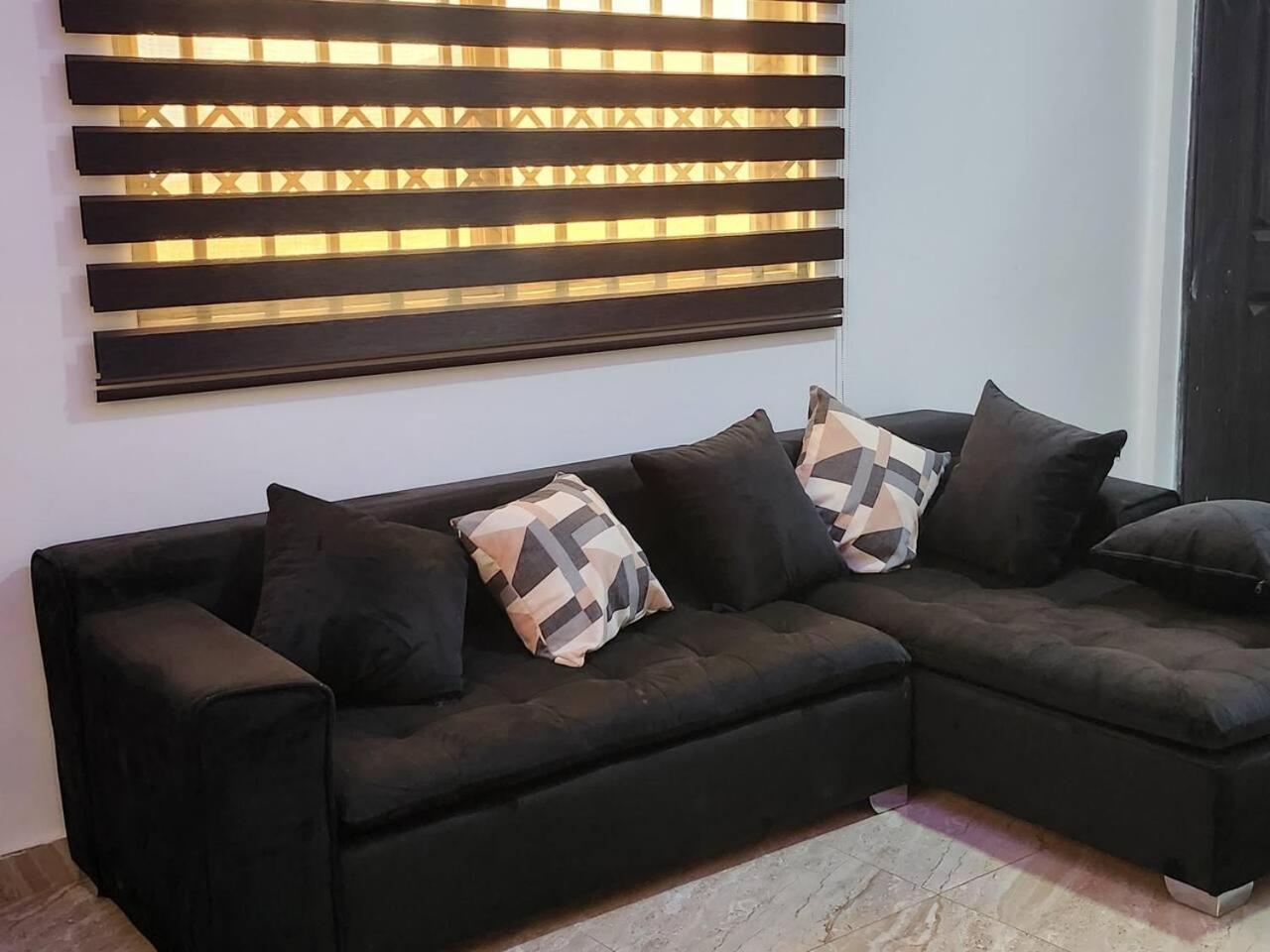 Lovely & Cute Condo - Close to Highway - Parking view 3