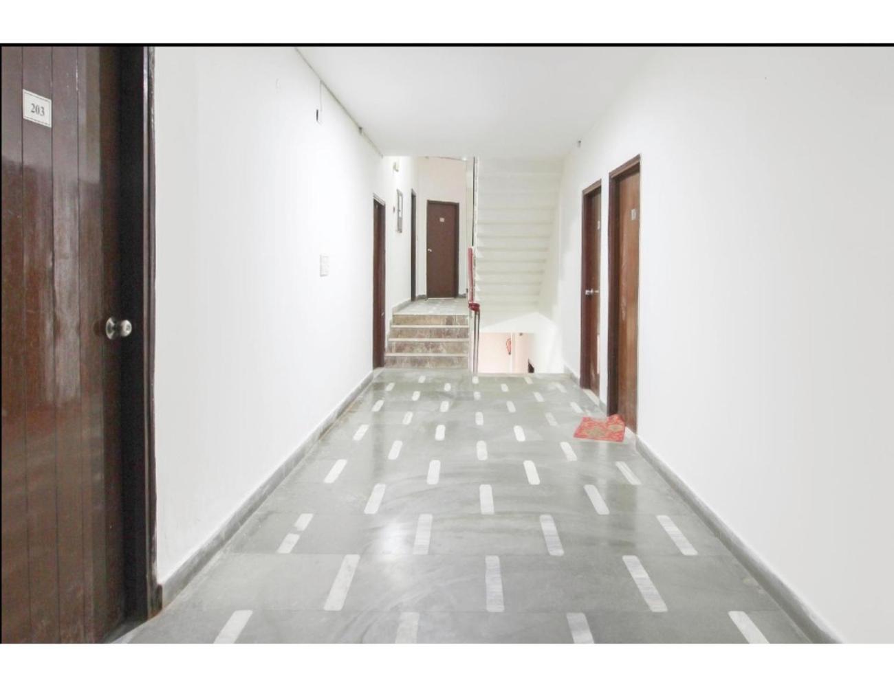 Hotel Viren Pacfic, Agra