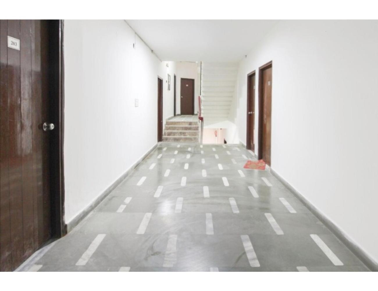 Hotel Viren Pacfic, Agra
