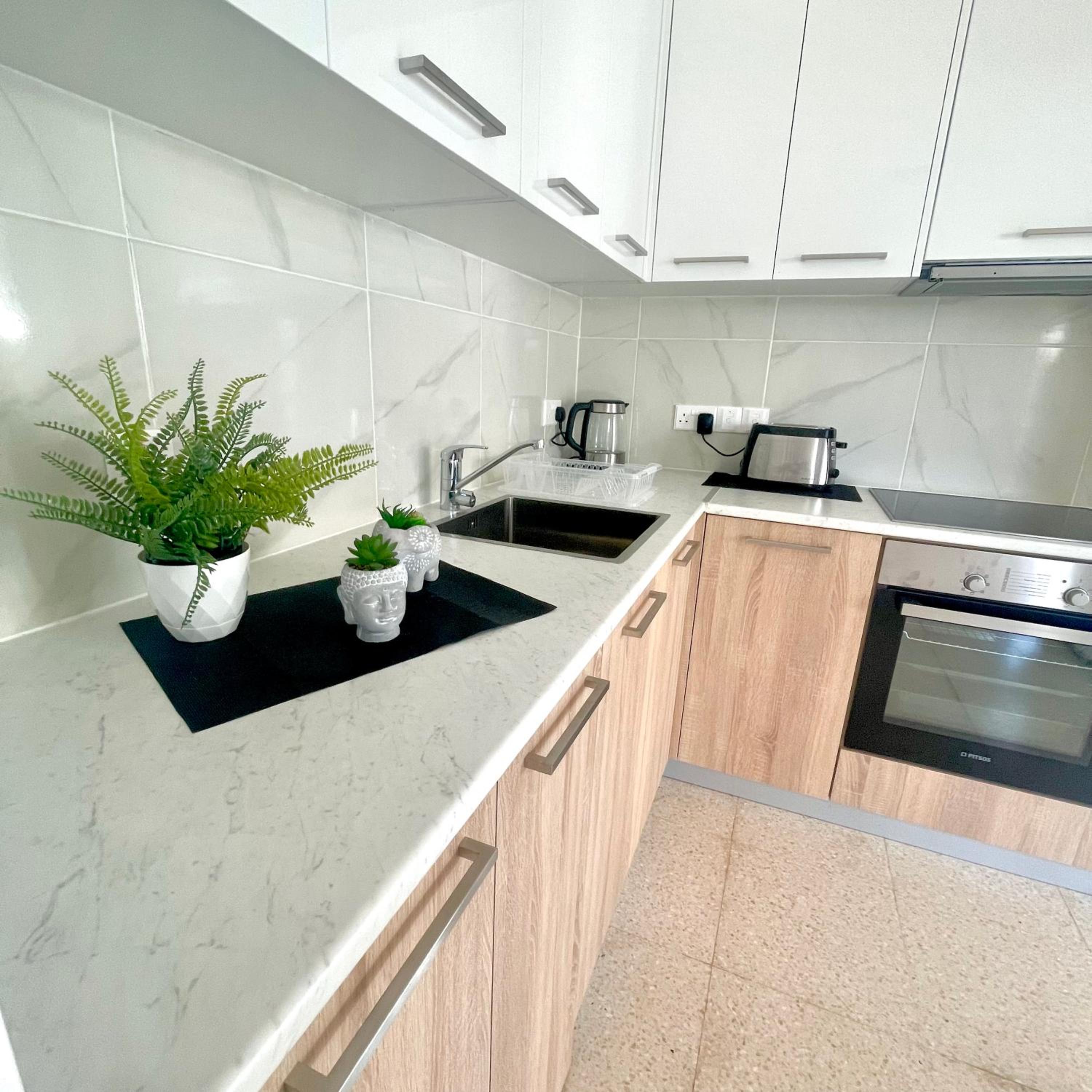 Hotel Merika Complex 1 - Image 1