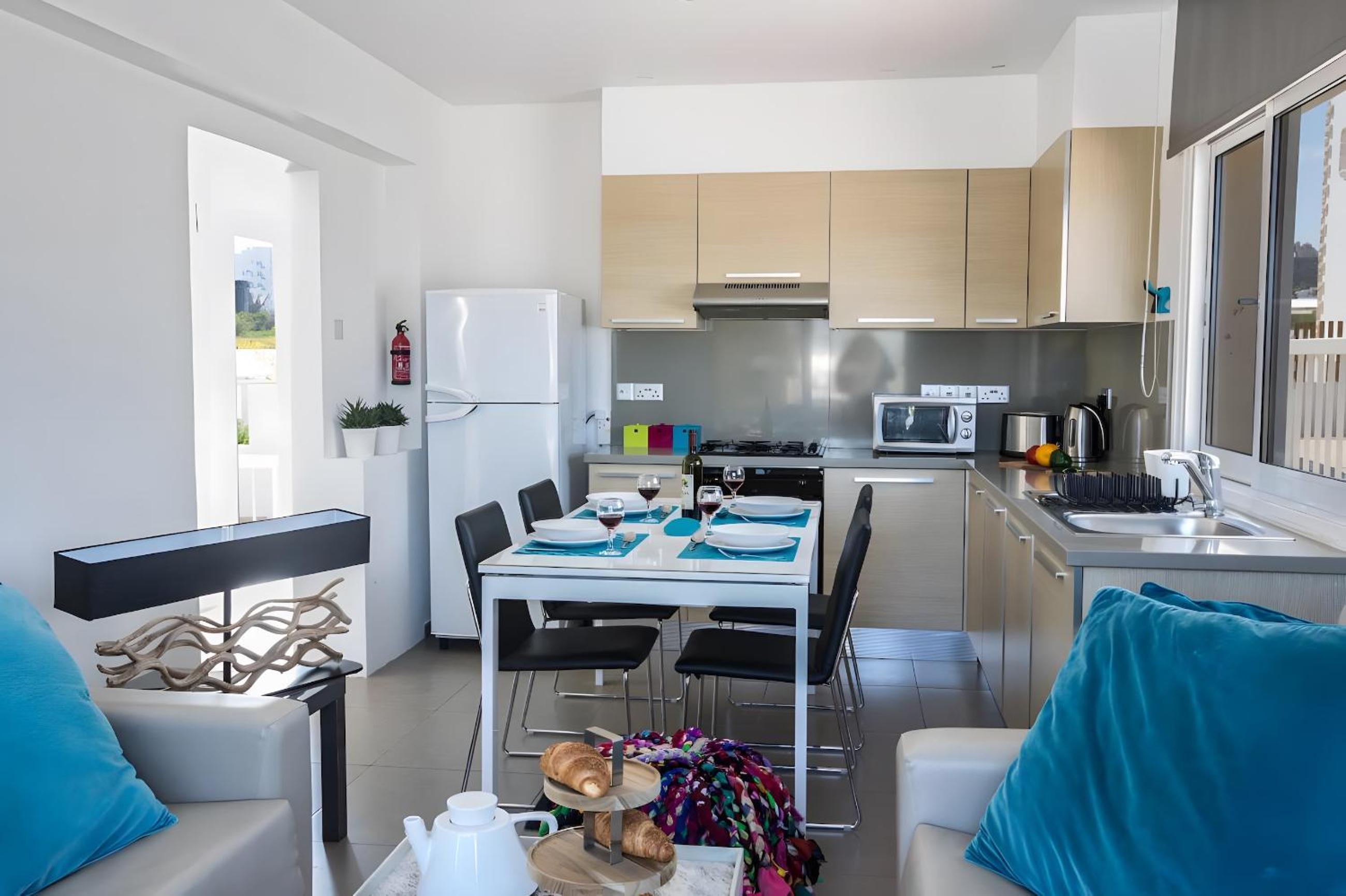 Sun & Sea Seaview Apartment