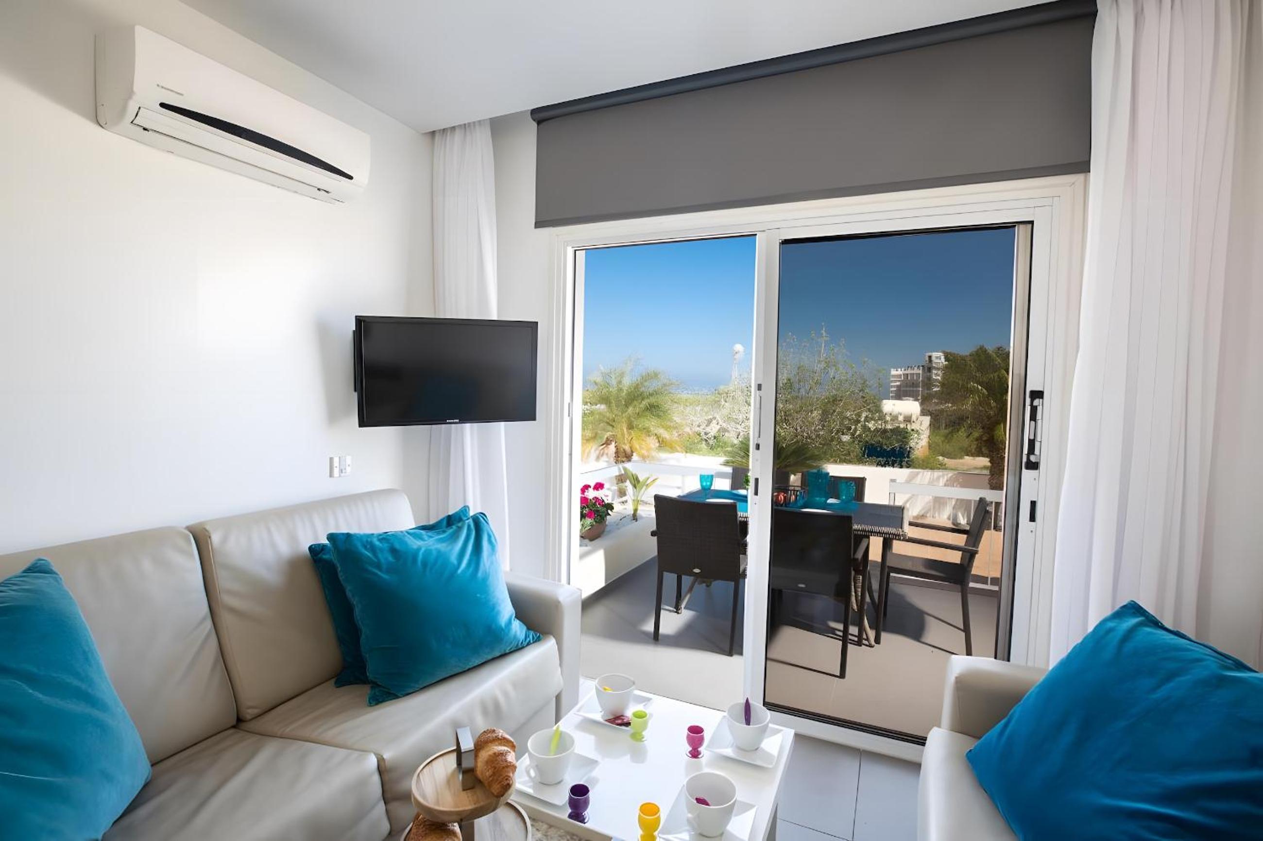 Sun & Sea Seaview Apartment