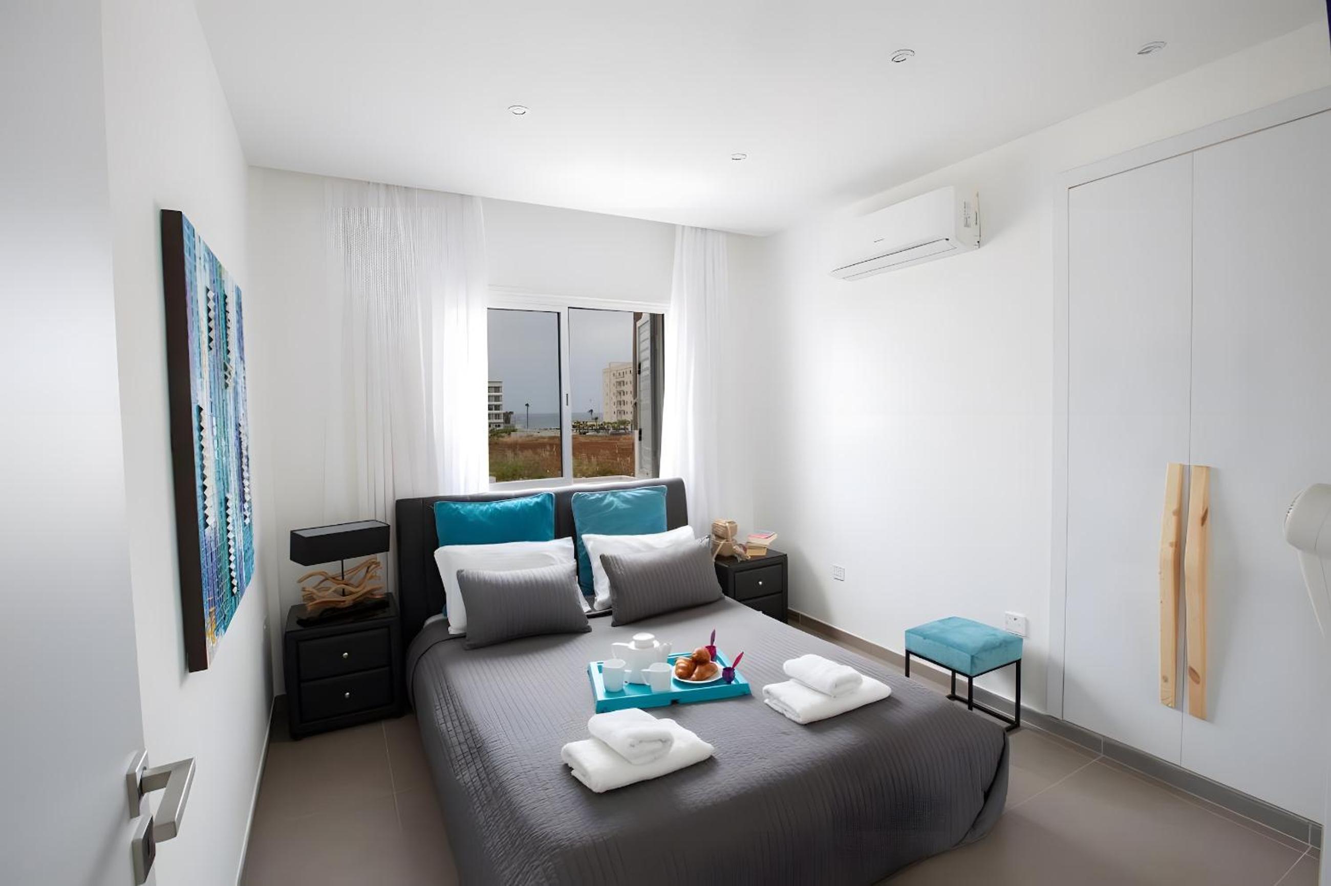 Sun & Sea Seaview Apartment