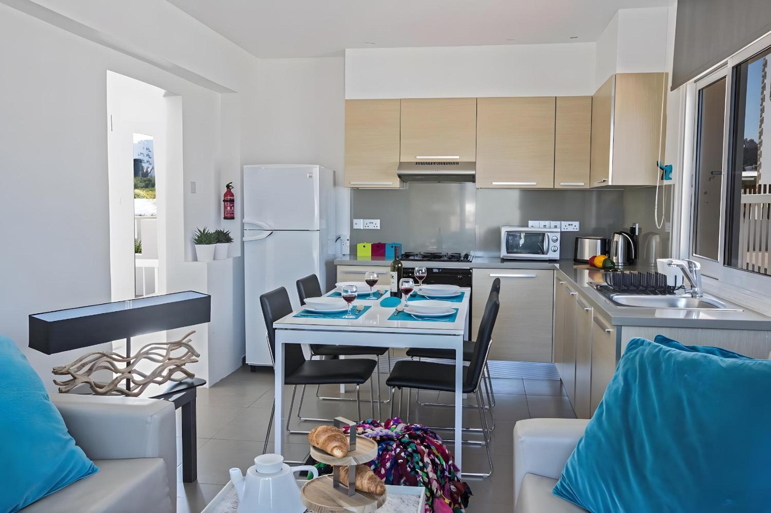 Sun & Sea Seaview Apartment