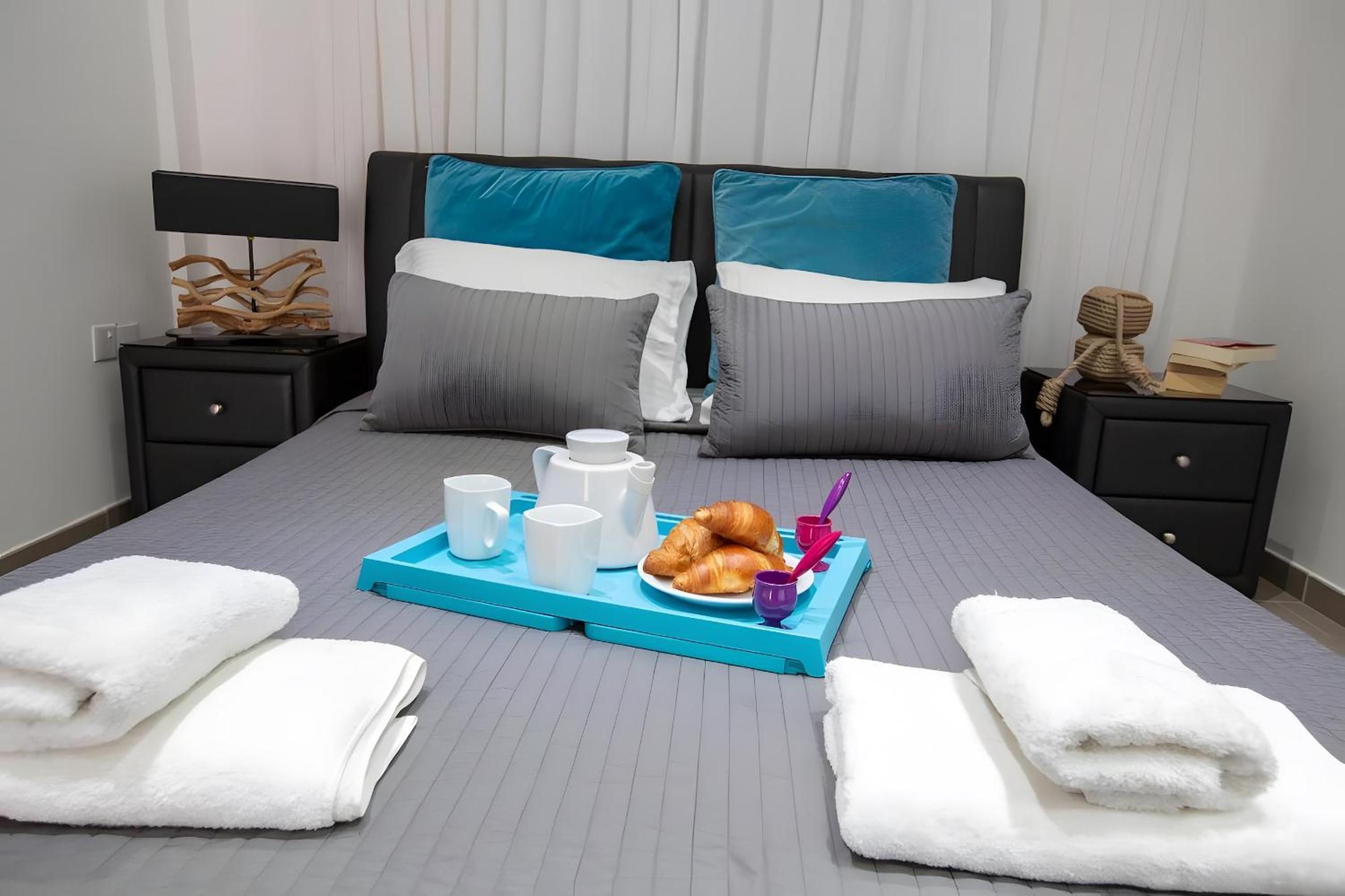 Sun & Sea Seaview Apartment