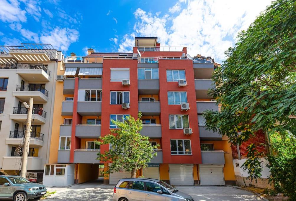 Florance flat next to Old Town & City Center NEW