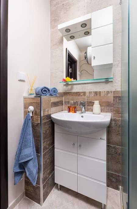 Florance flat next to Old Town & City Center NEW