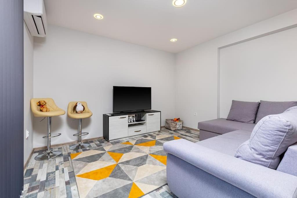Florance flat next to Old Town & City Center NEW