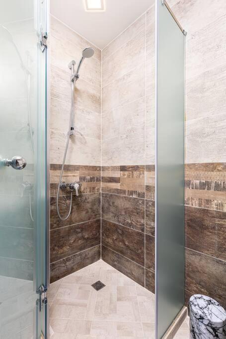 Florance flat next to Old Town & City Center NEW