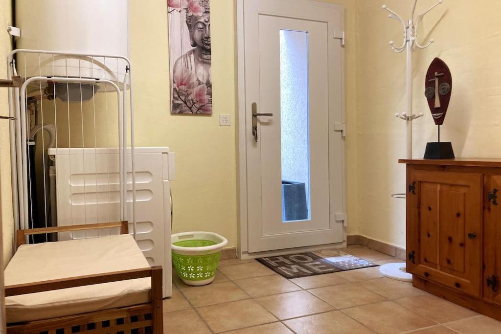 Apartment Morgengruss - 3 Min Walk to Train Station, Central & Quiet