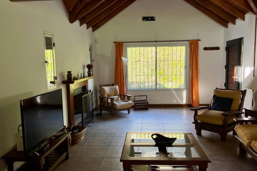 Casa en Ing. Maschwitz con gran parque y pileta