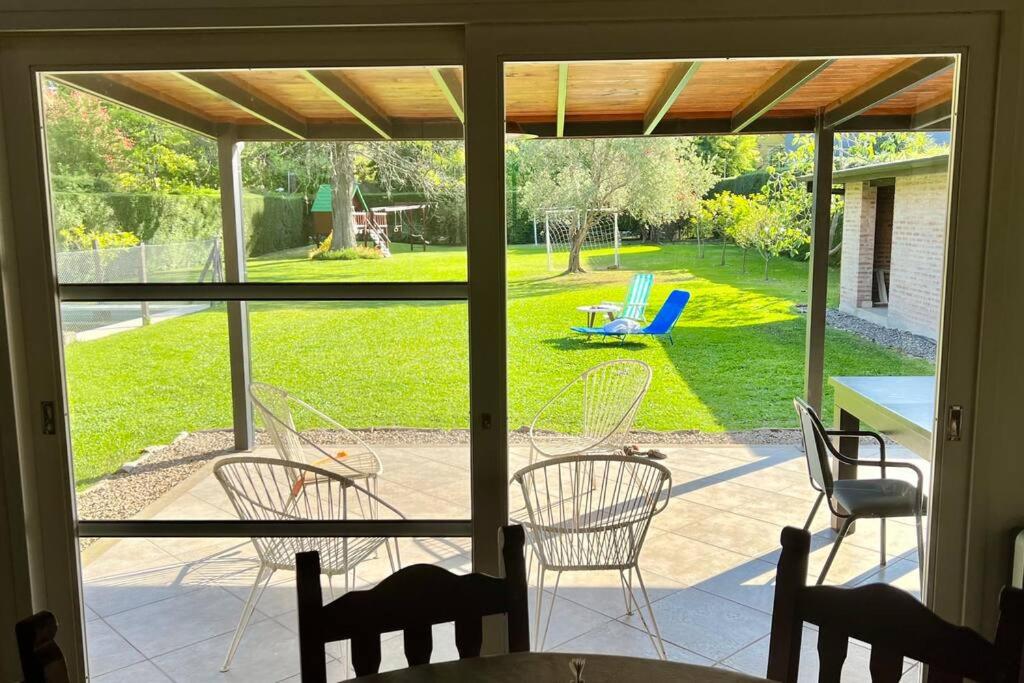 Casa en Ing. Maschwitz con gran parque y pileta