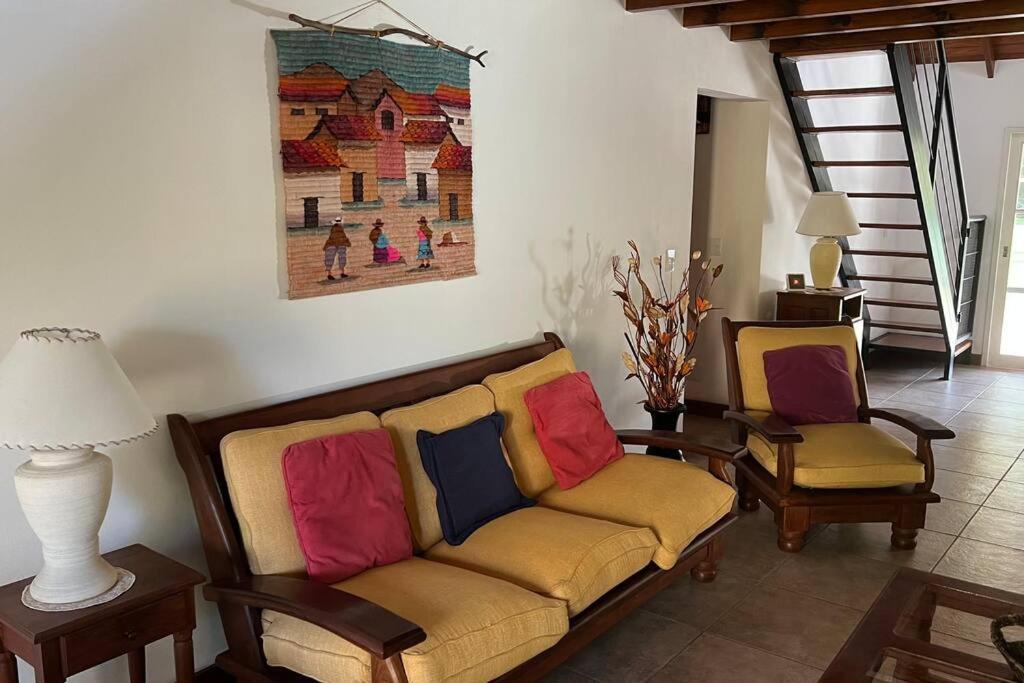 Casa en Ing. Maschwitz con gran parque y pileta