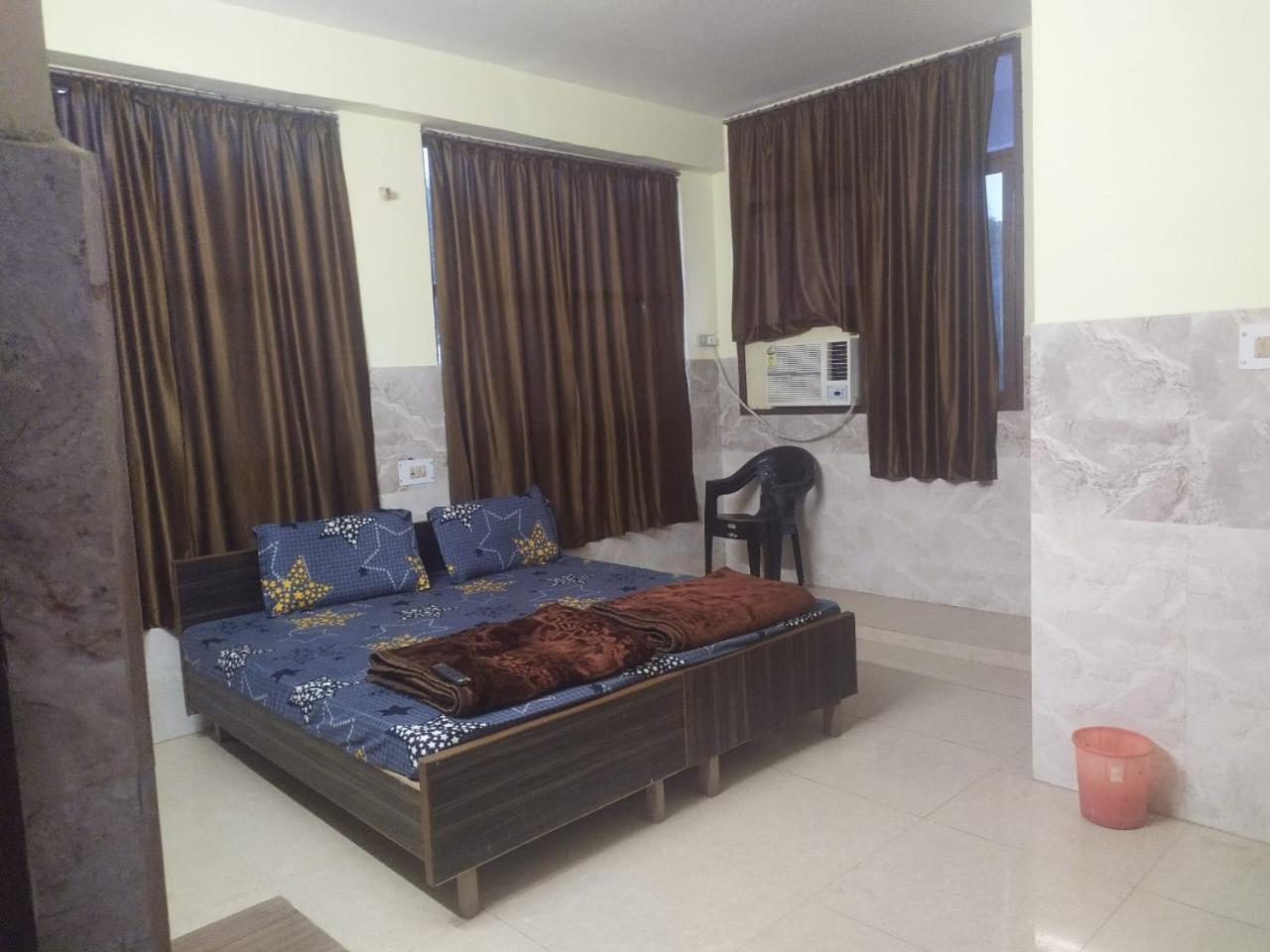 Shree Radha Krishna Guest House By WB Inn