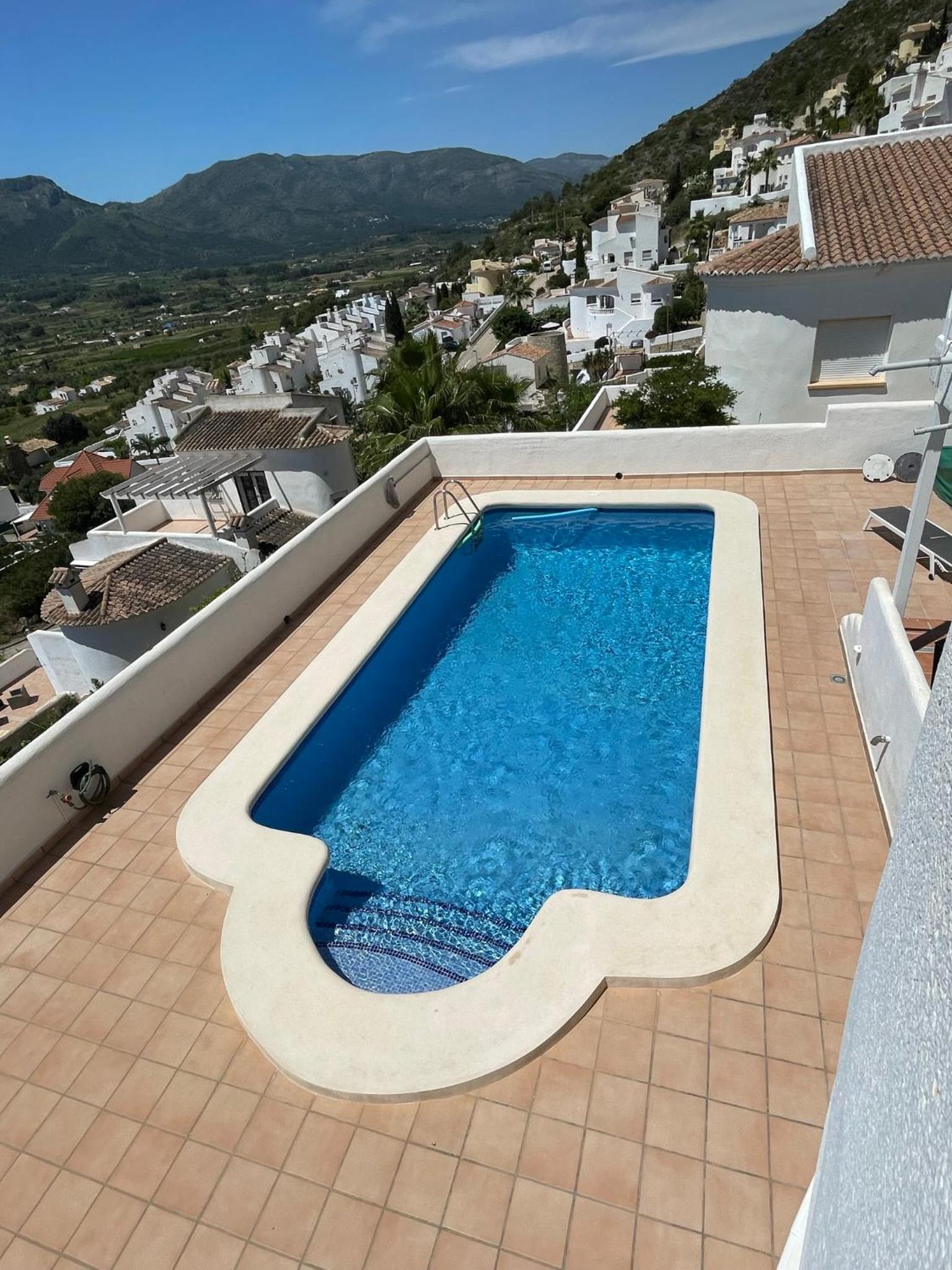 Vakantiewoning CasaLucka4enjoy private pool and mountain view regio Calpe-Jalon