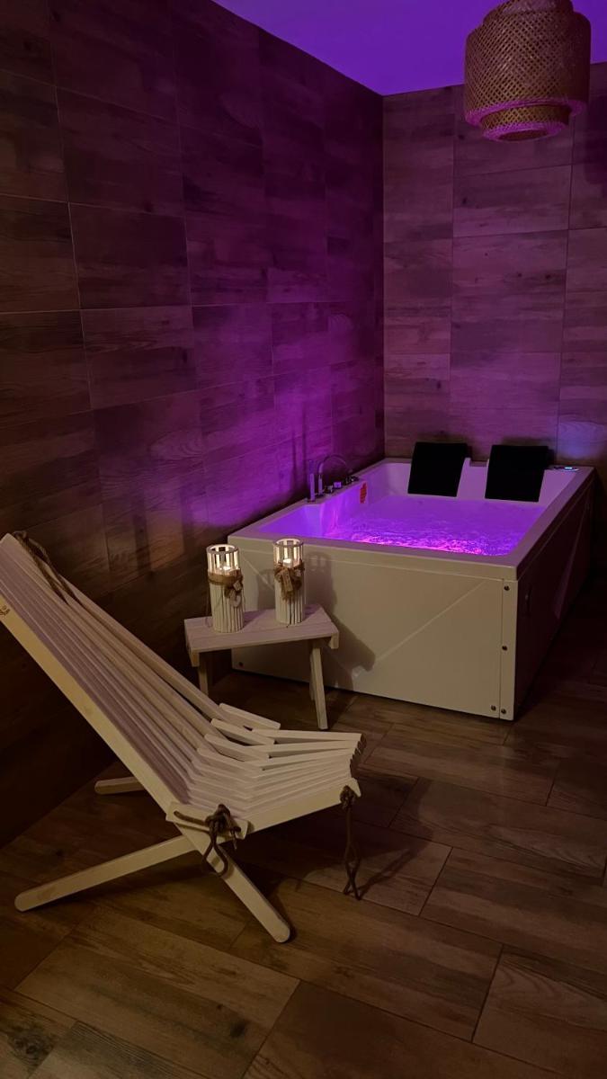 Folkowy Dworek SPA & Fun view 3