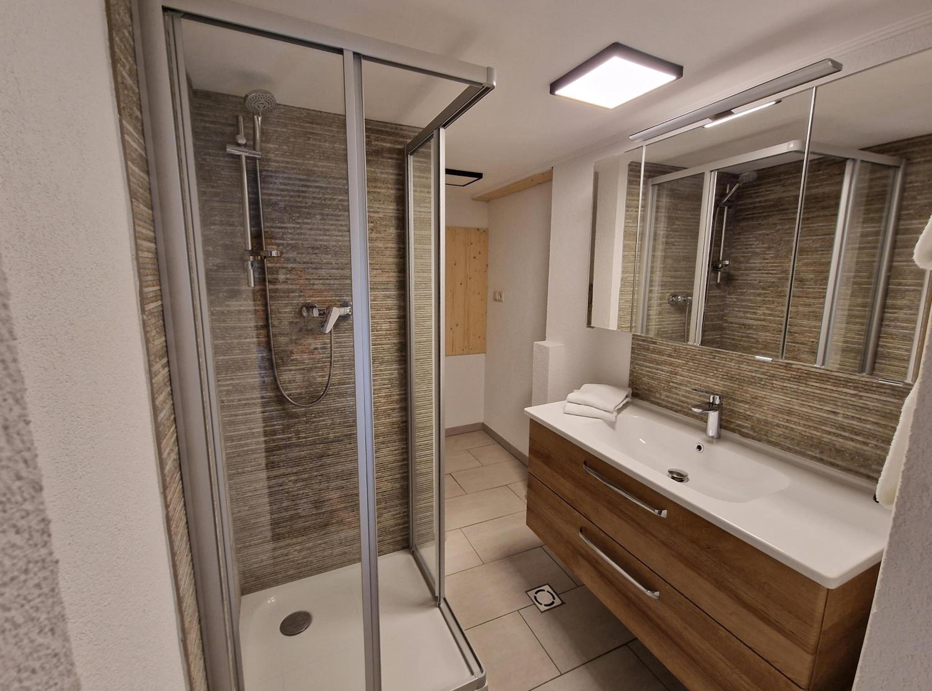 Kast'l Apartments