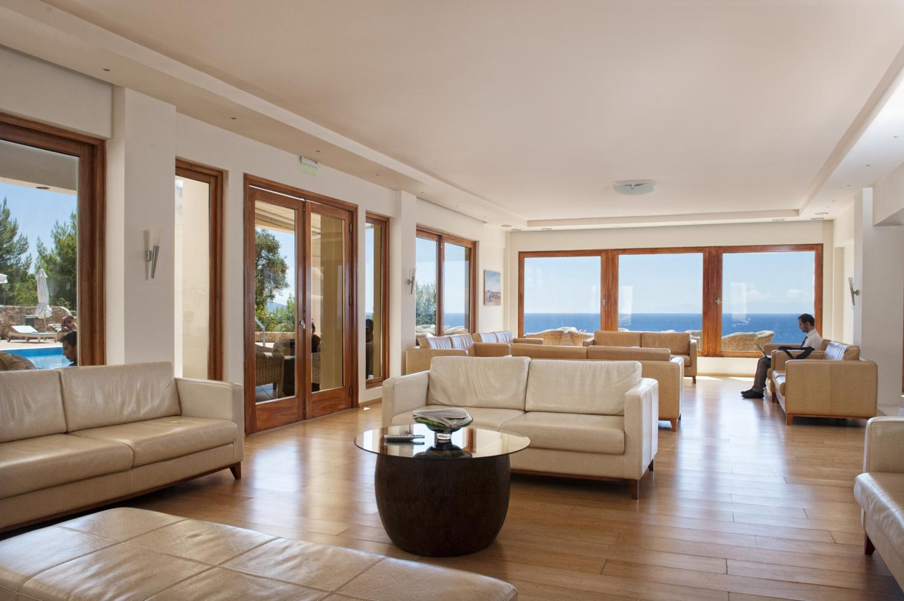 Alonissos Beach Bungalows And Suites Hotel