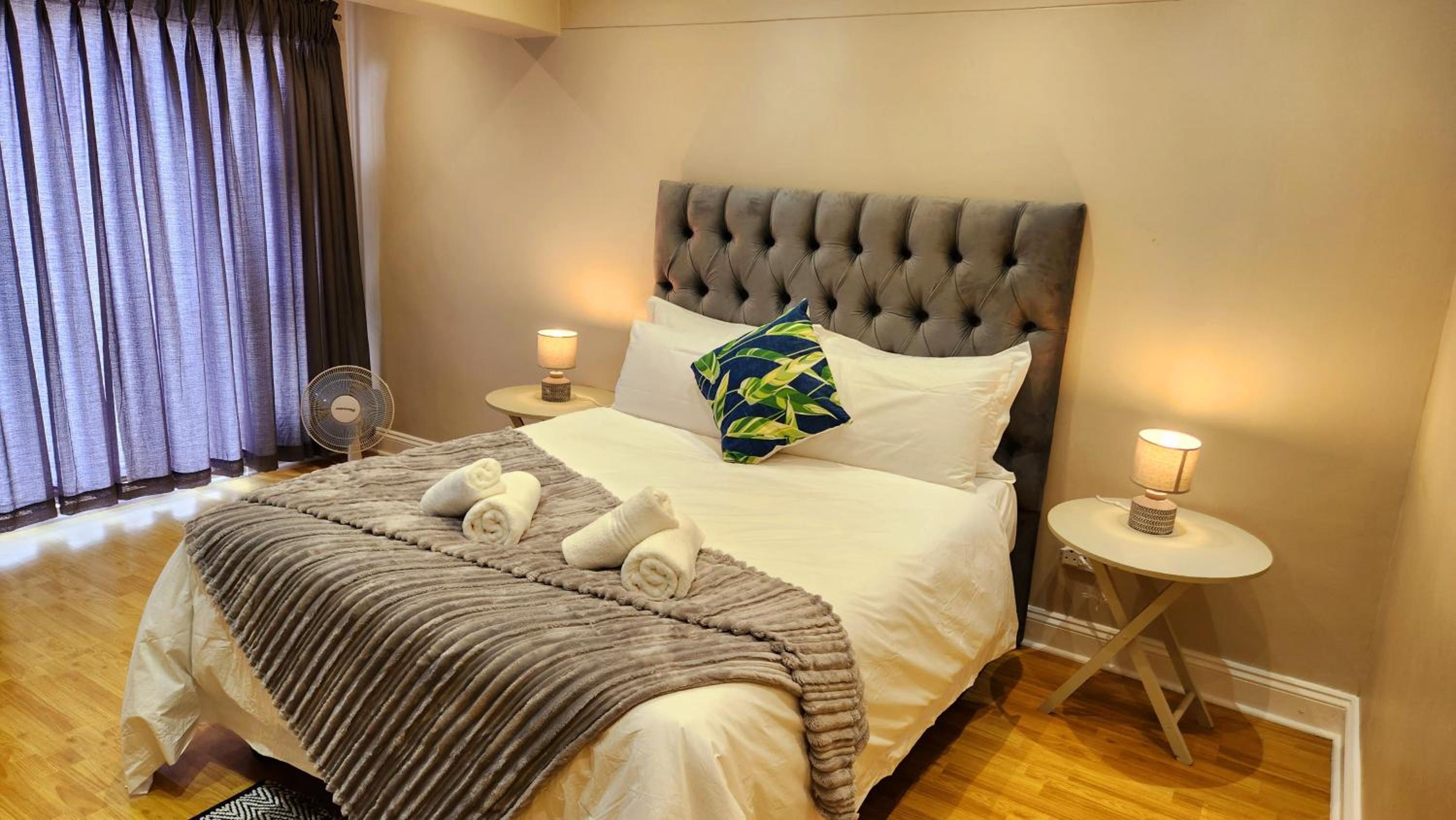 Prime location in The Firmont, Sea Point view 3