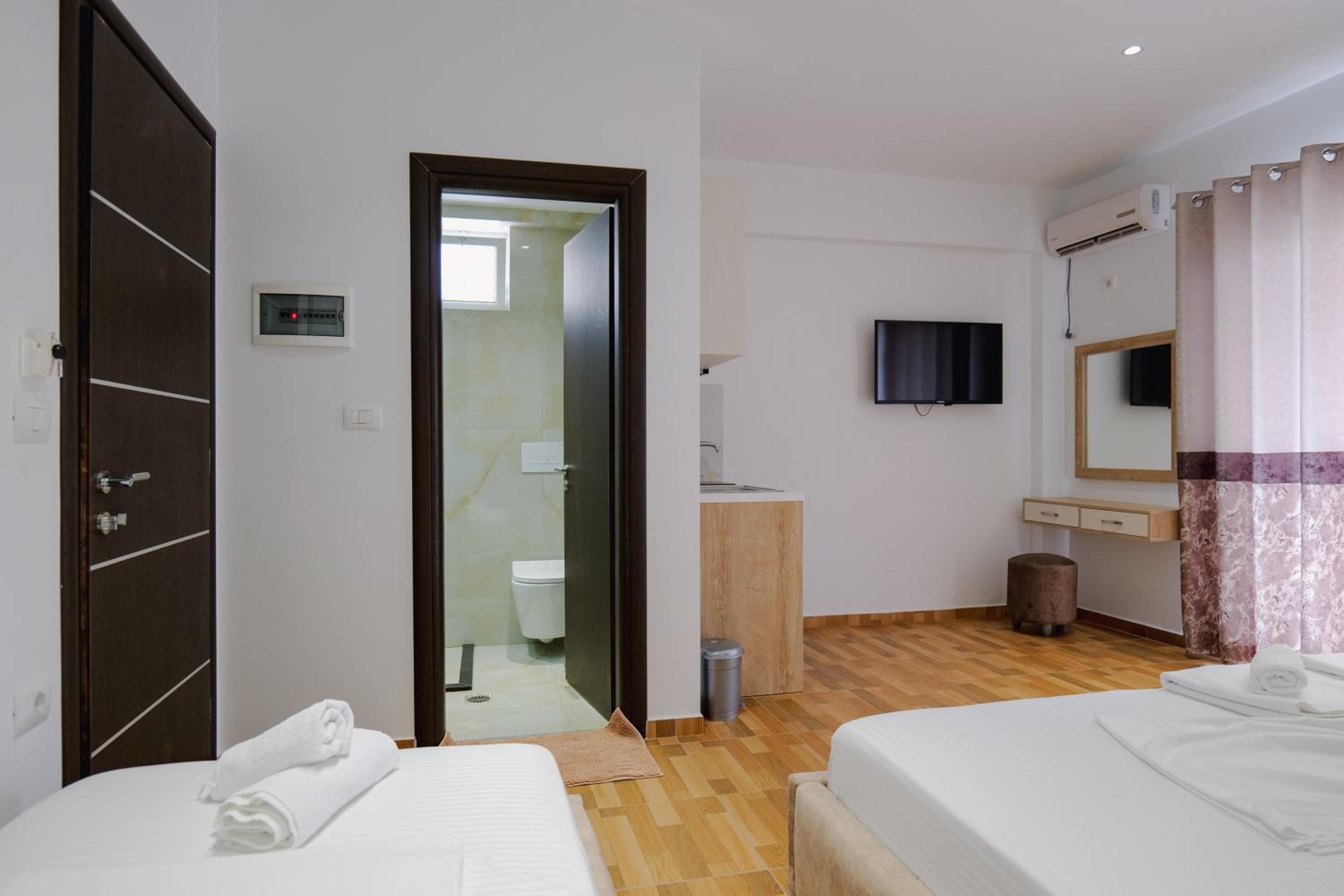 Osmani Rooms Sarande