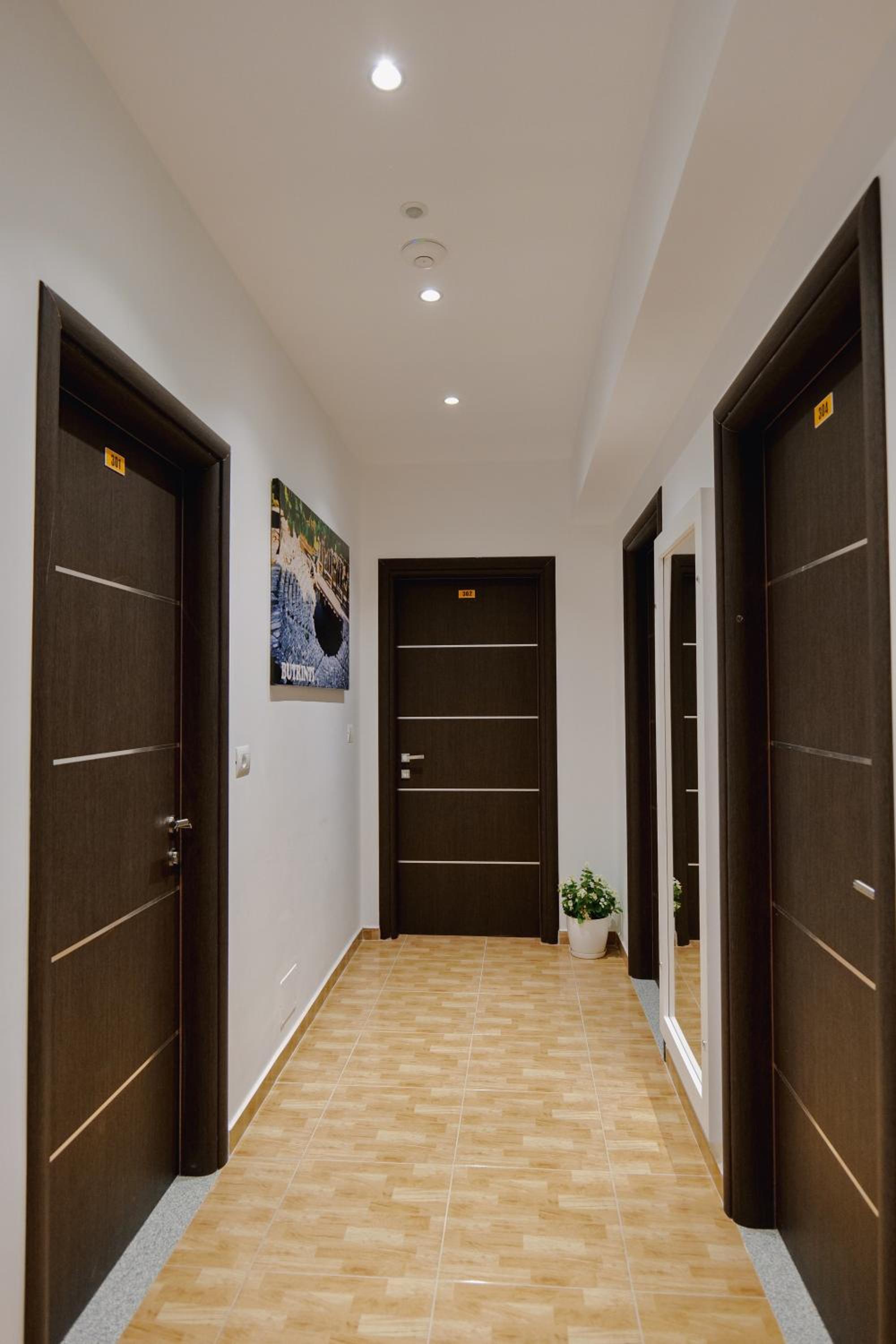 Osmani Rooms Sarande