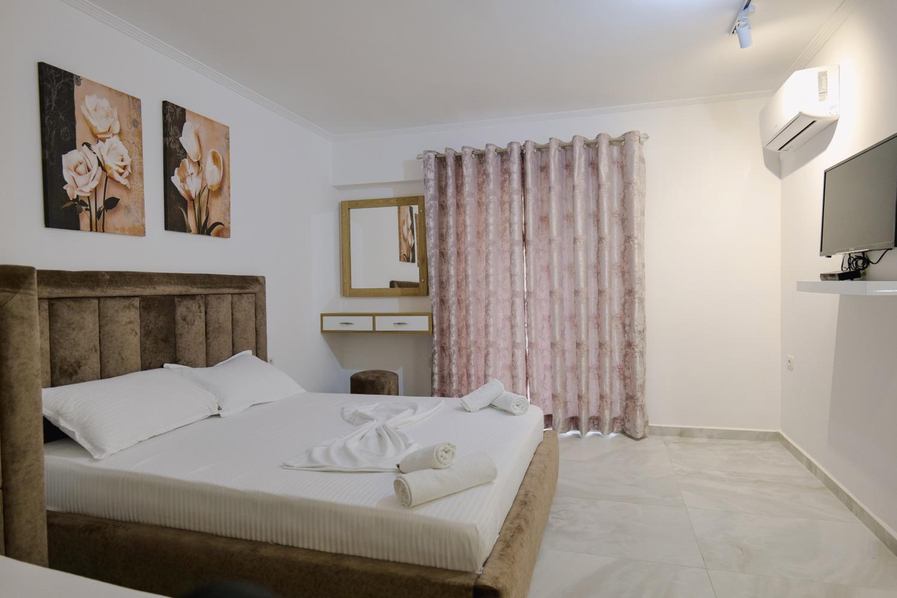 Osmani Rooms Sarande