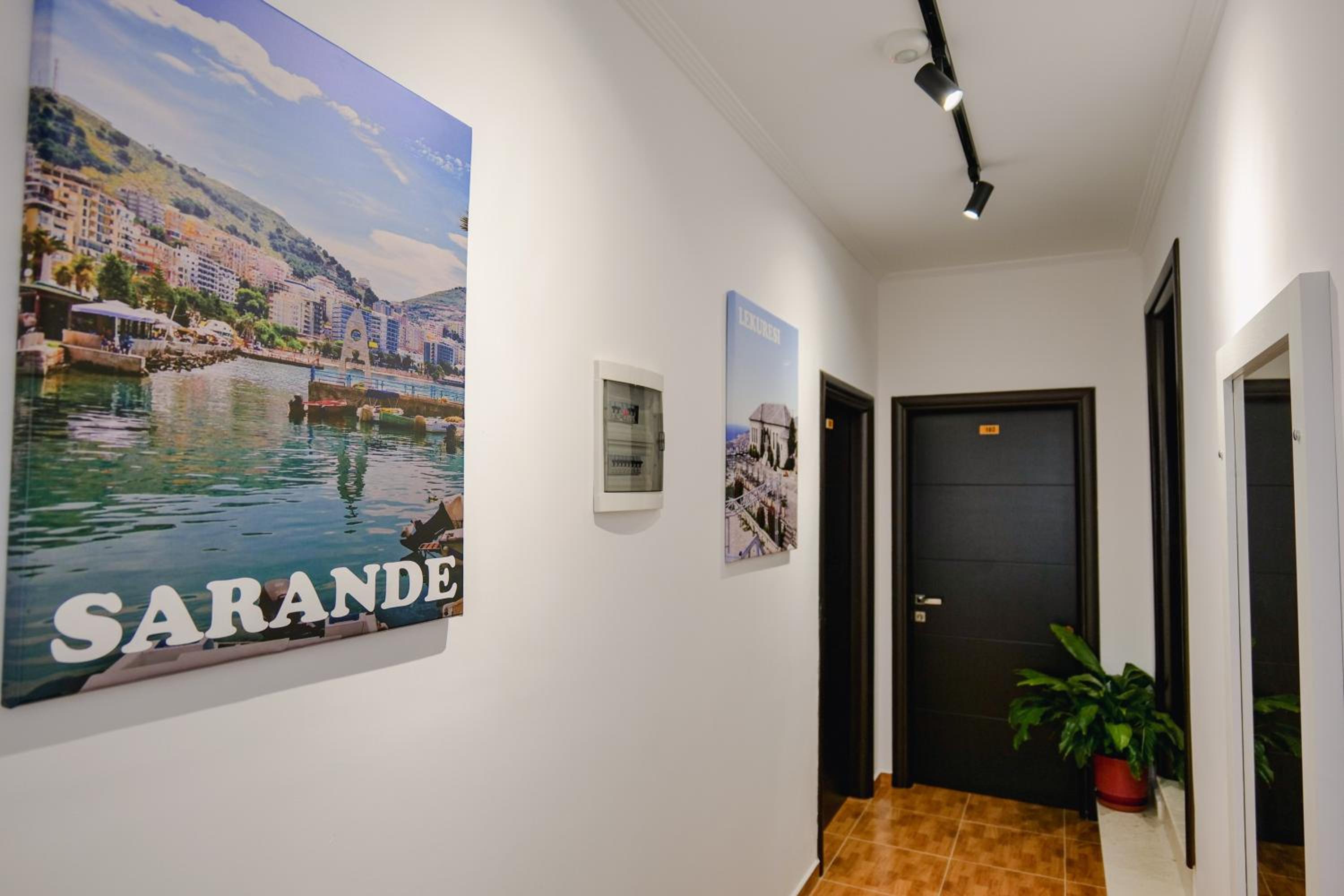Osmani Rooms Sarande