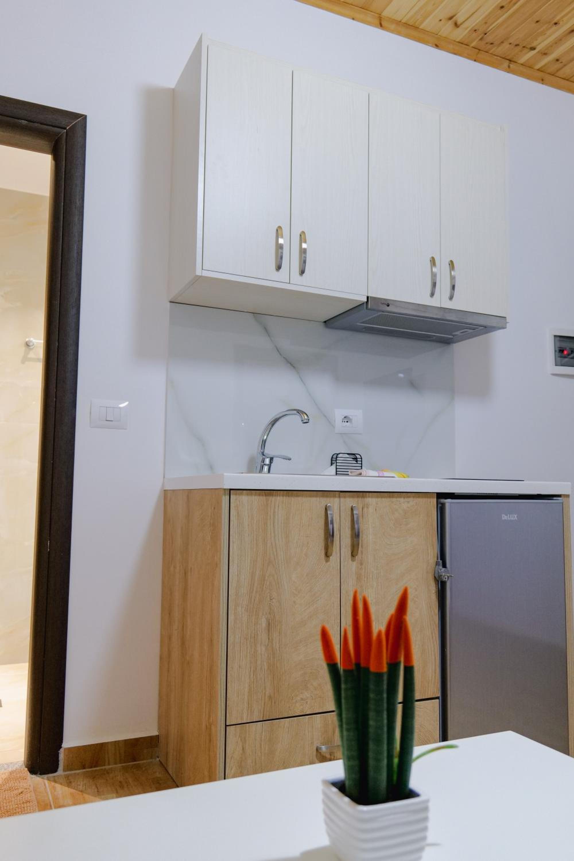 Osmani Rooms Sarande